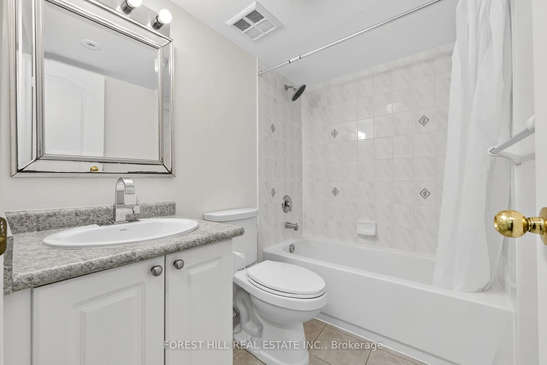5050 Intrepid Drive, #20