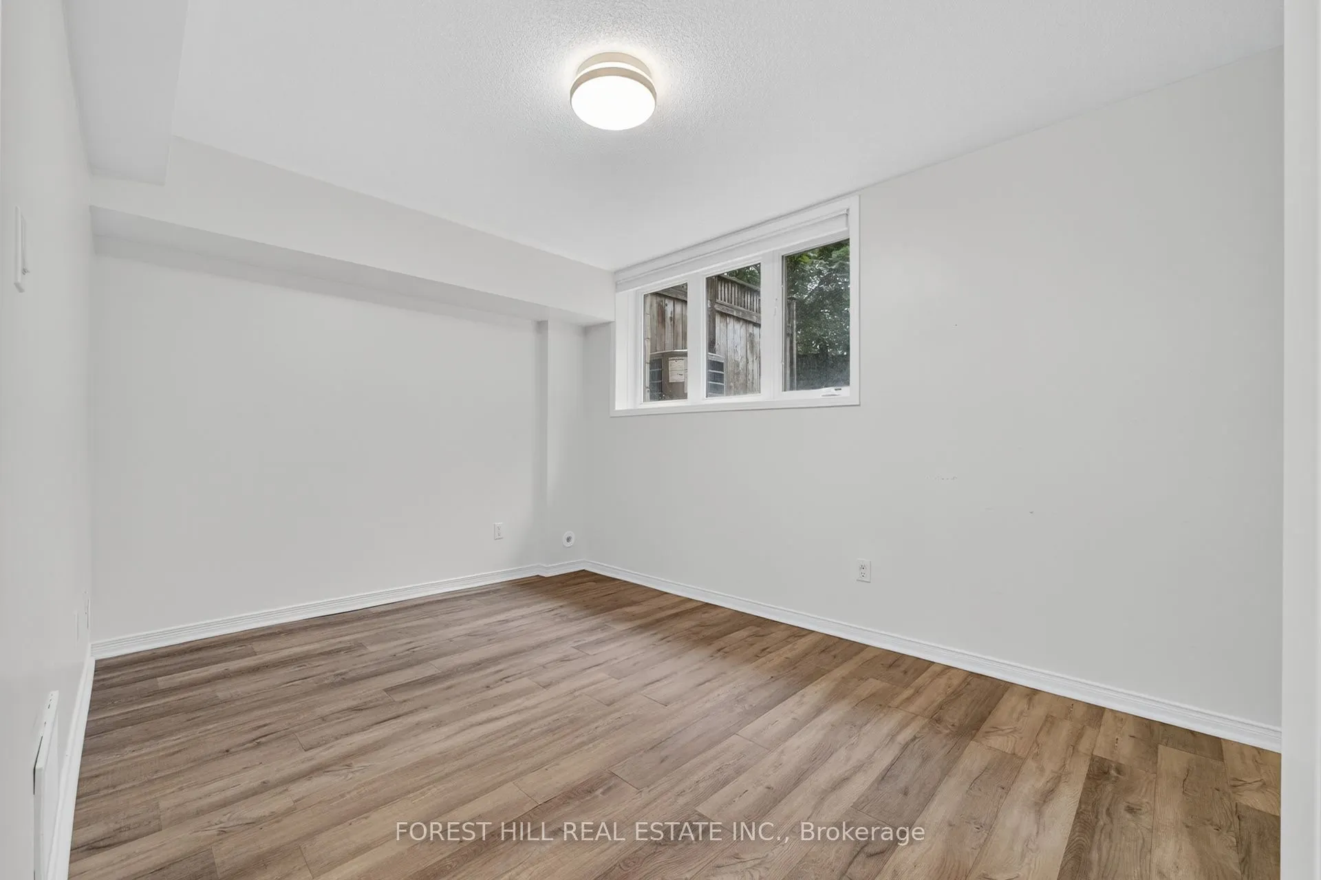 5050 Intrepid Drive, #20