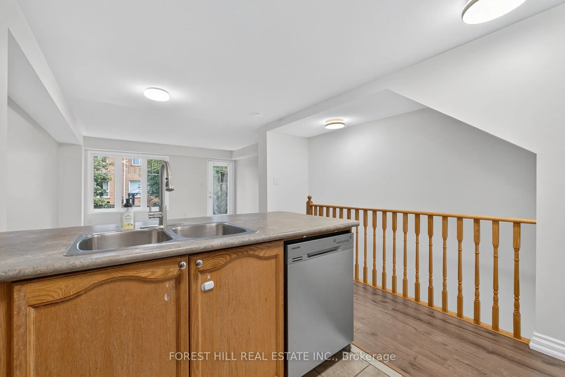 5050 Intrepid Drive, #20