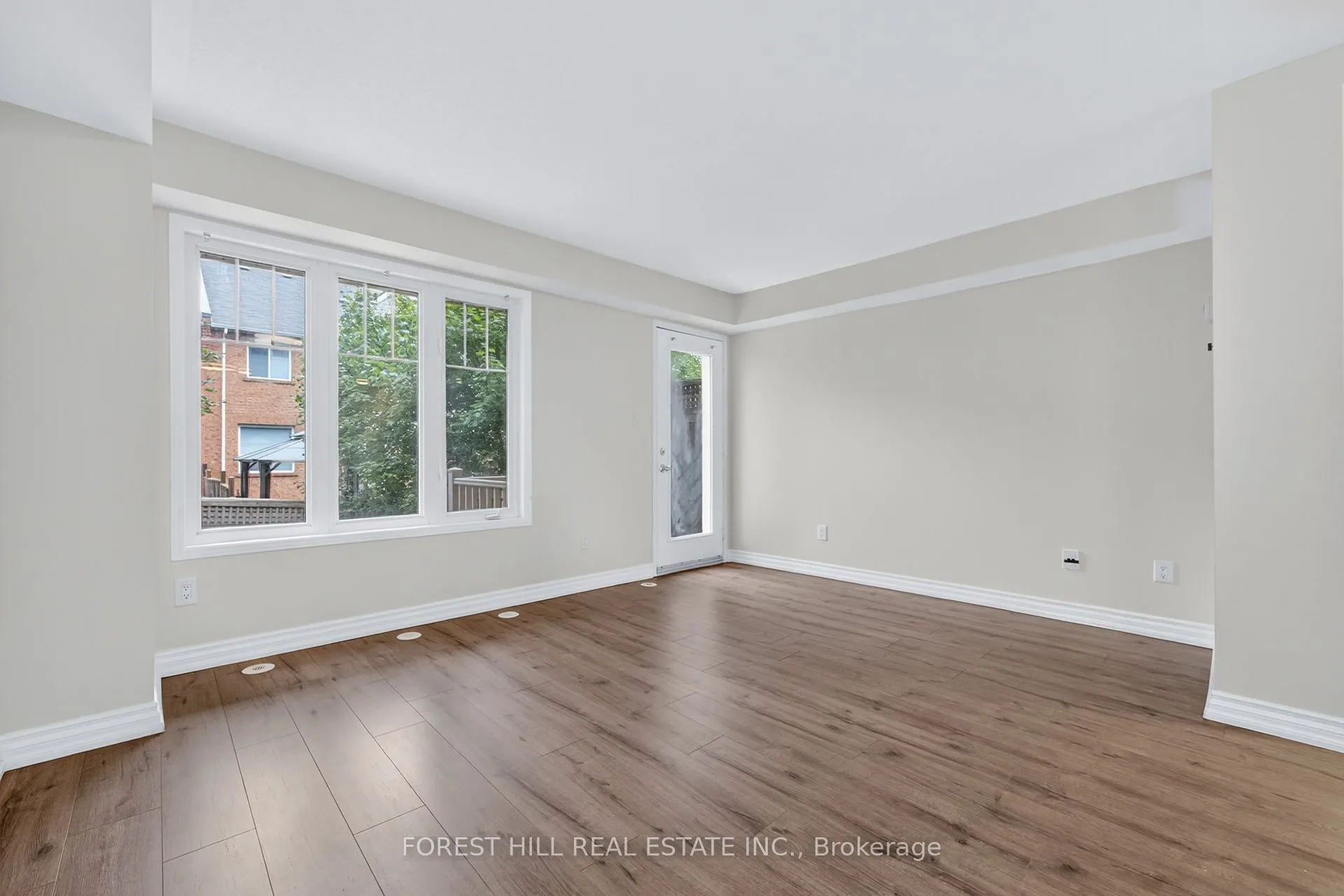 5050 Intrepid Drive, #20