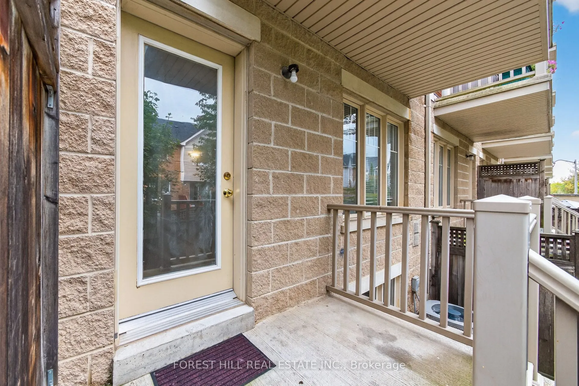 5050 Intrepid Drive, #20