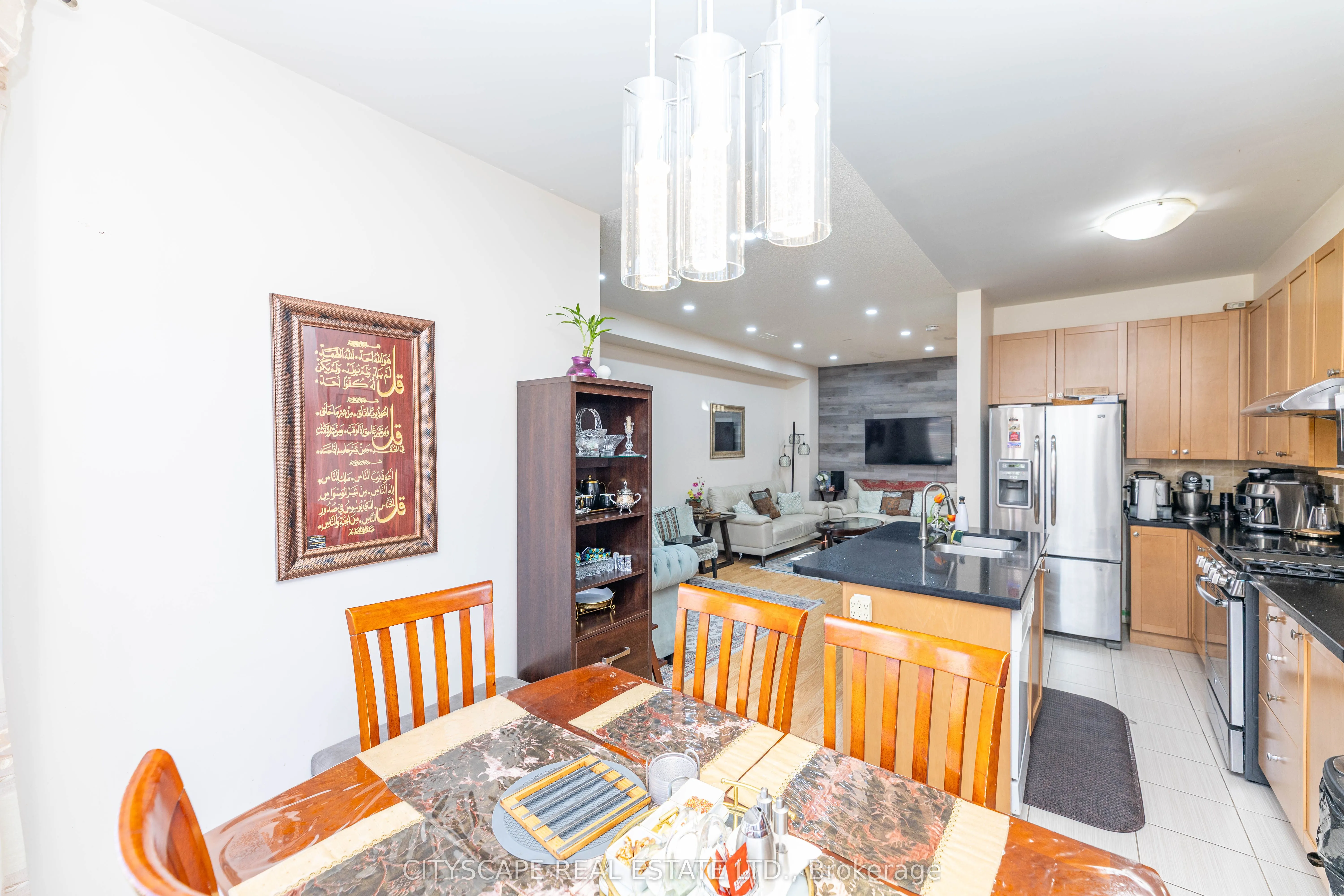 875 Oasis Drive