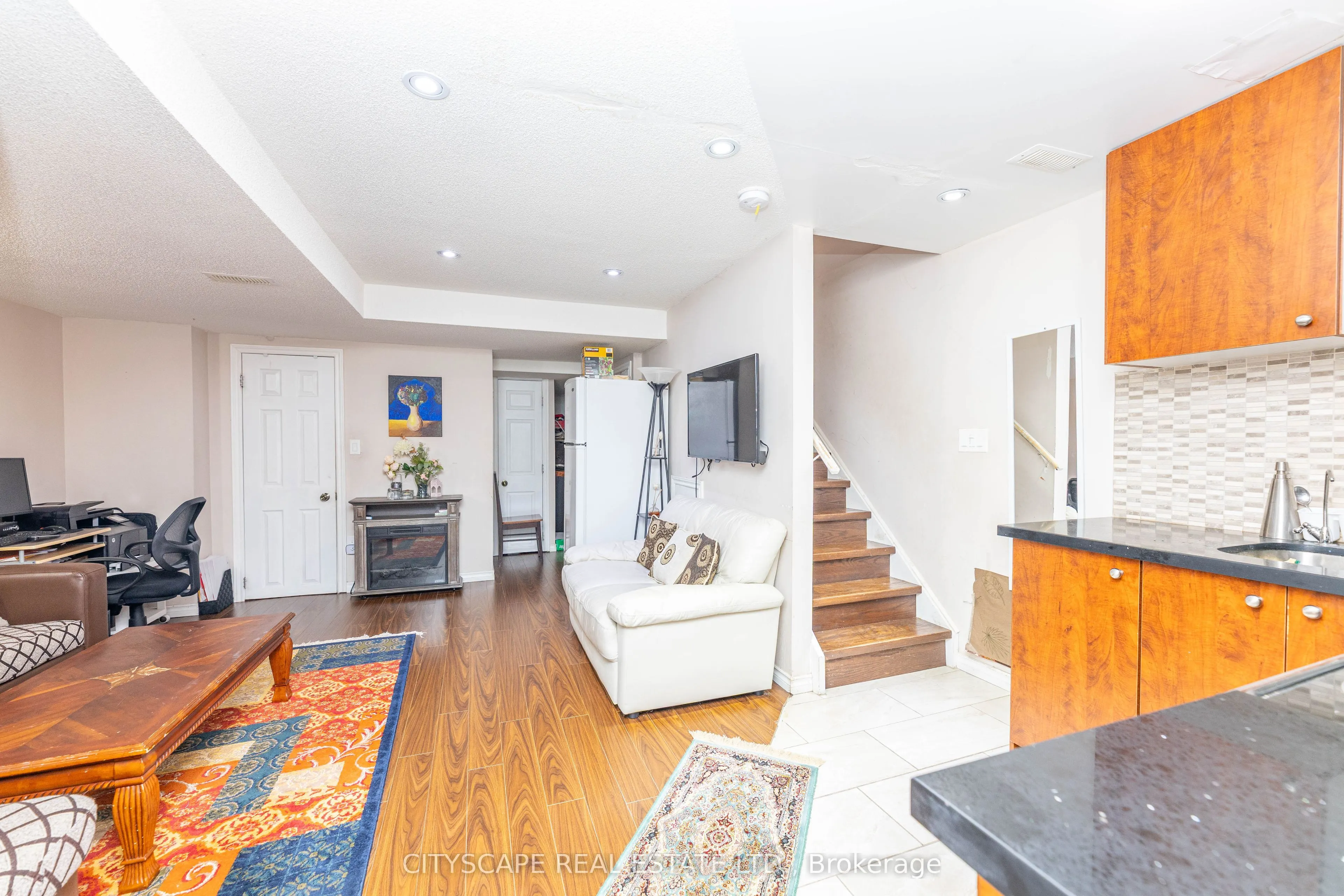 875 Oasis Drive