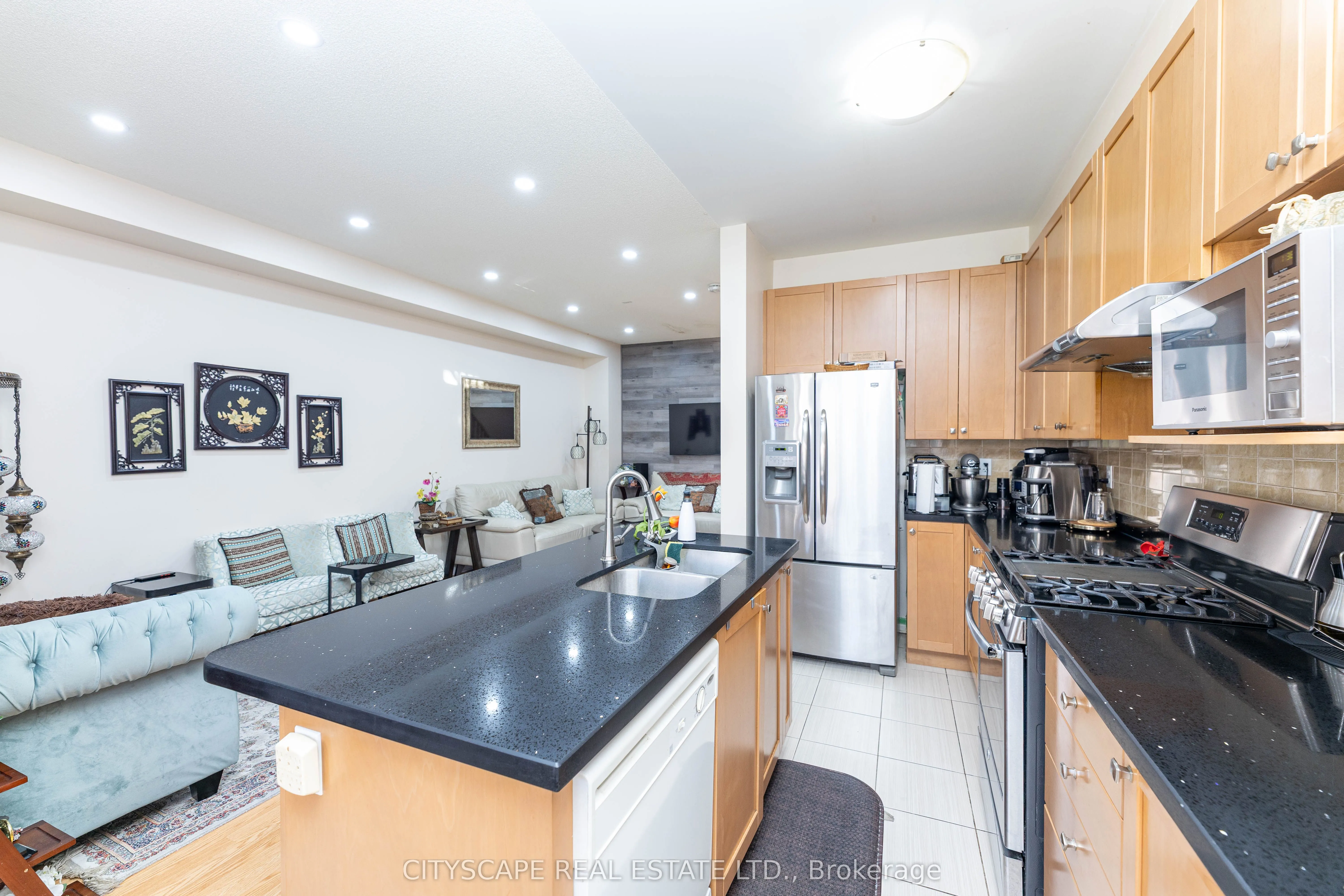 875 Oasis Drive
