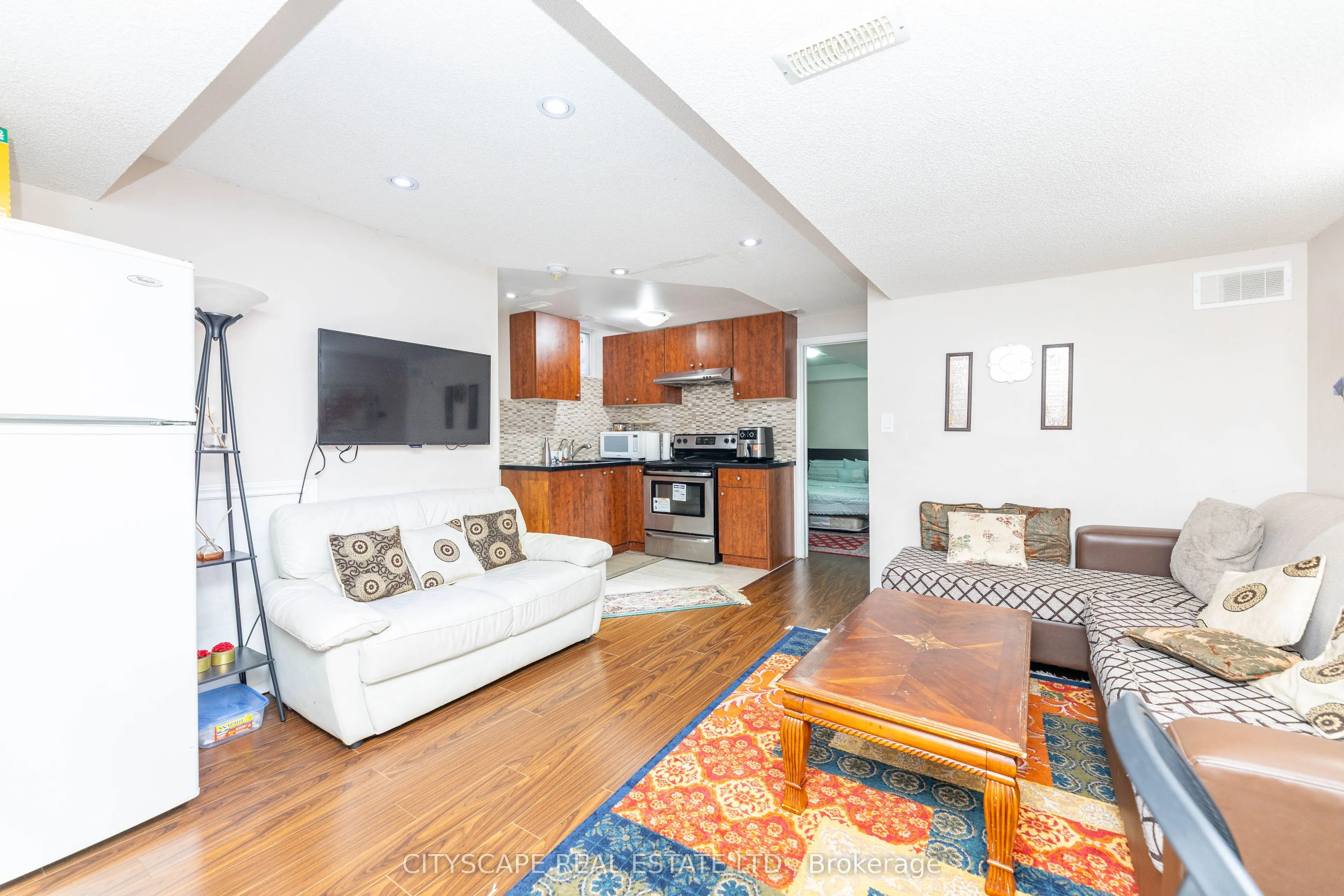 875 Oasis Drive