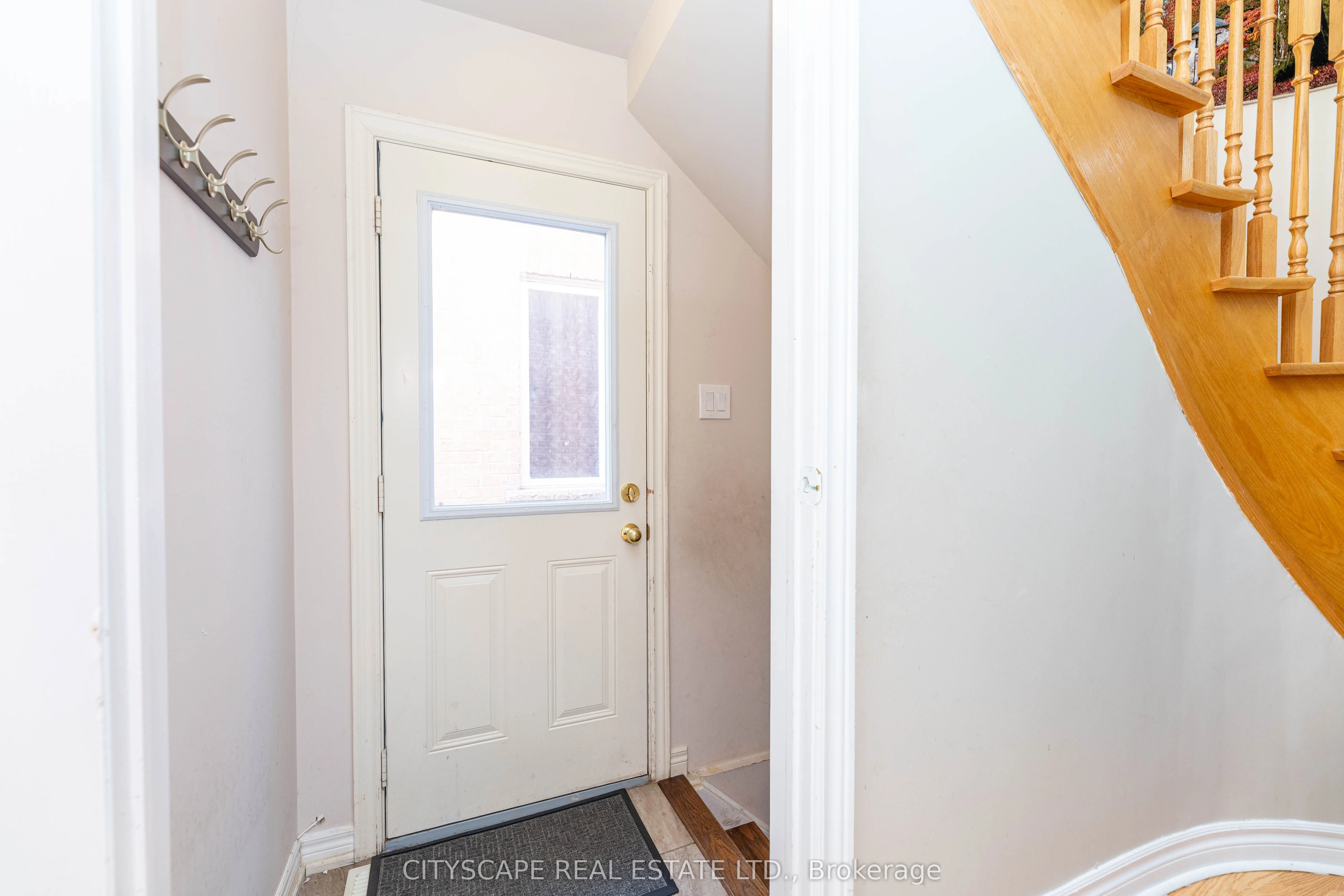 875 Oasis Drive