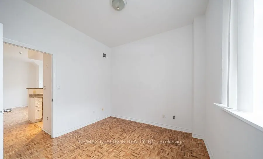 1407 Dupont Street, #209