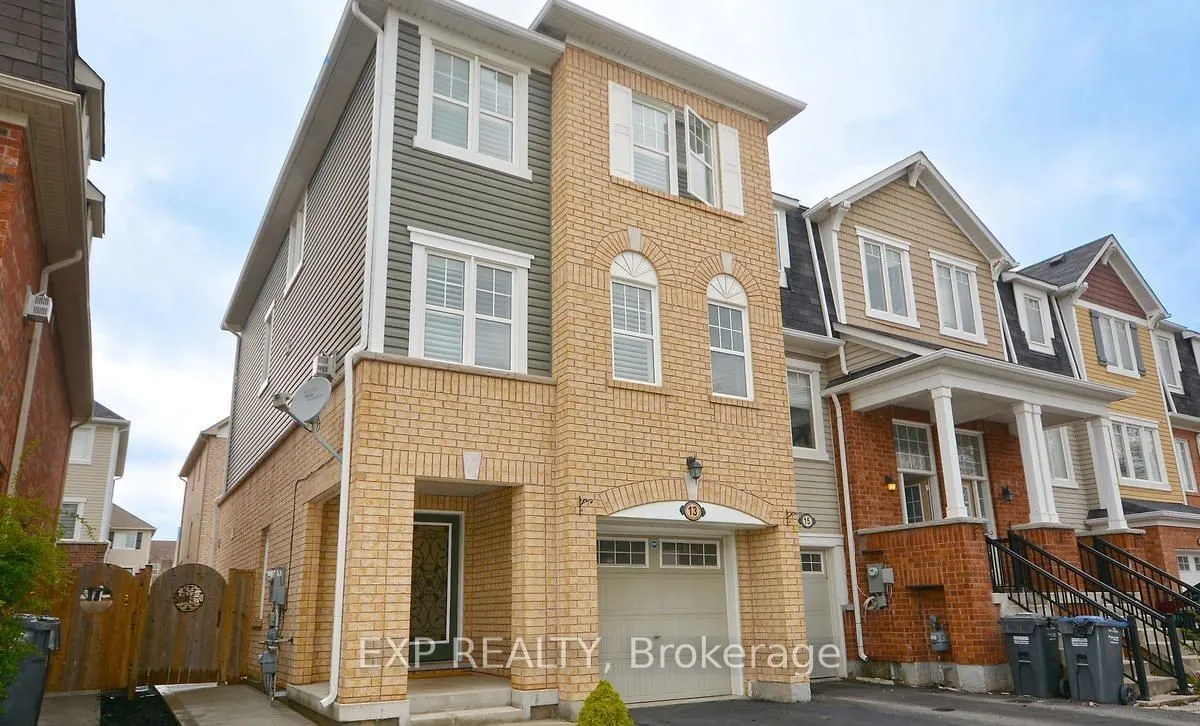 13 Colonel Frank Ching Crescent