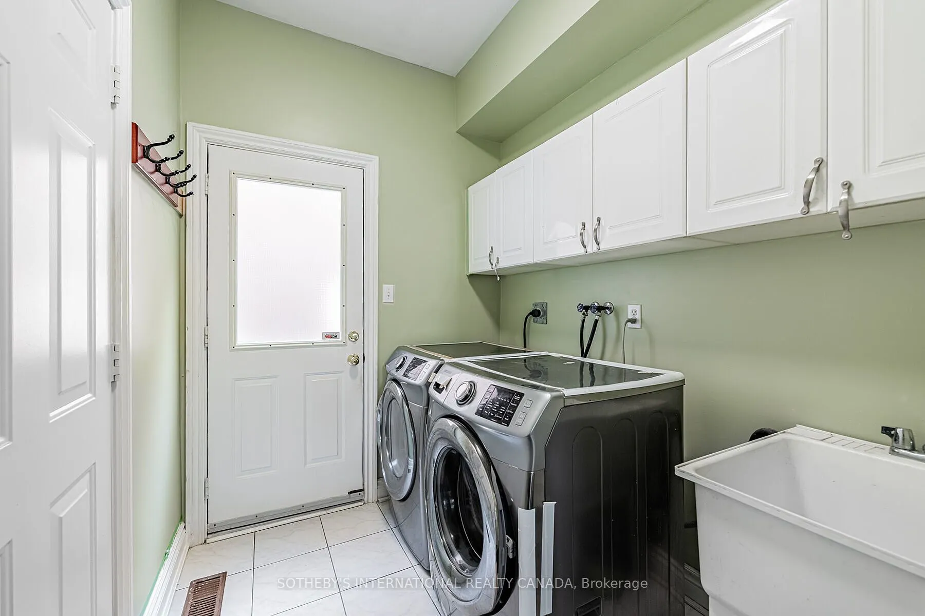 5930 Bassinger Place, #Upper