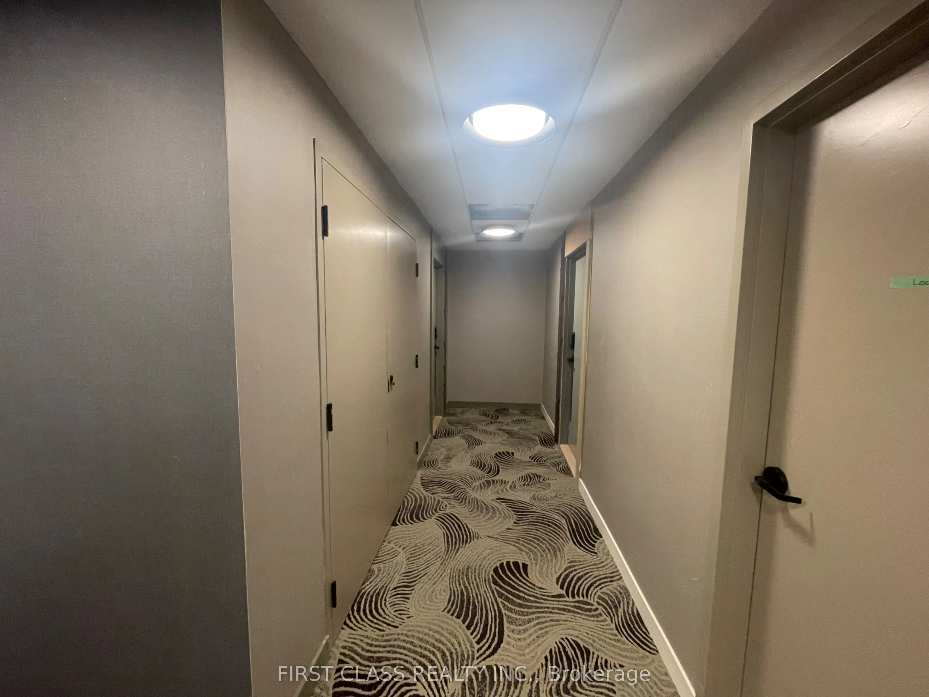 5105 Hurontario Street, #602