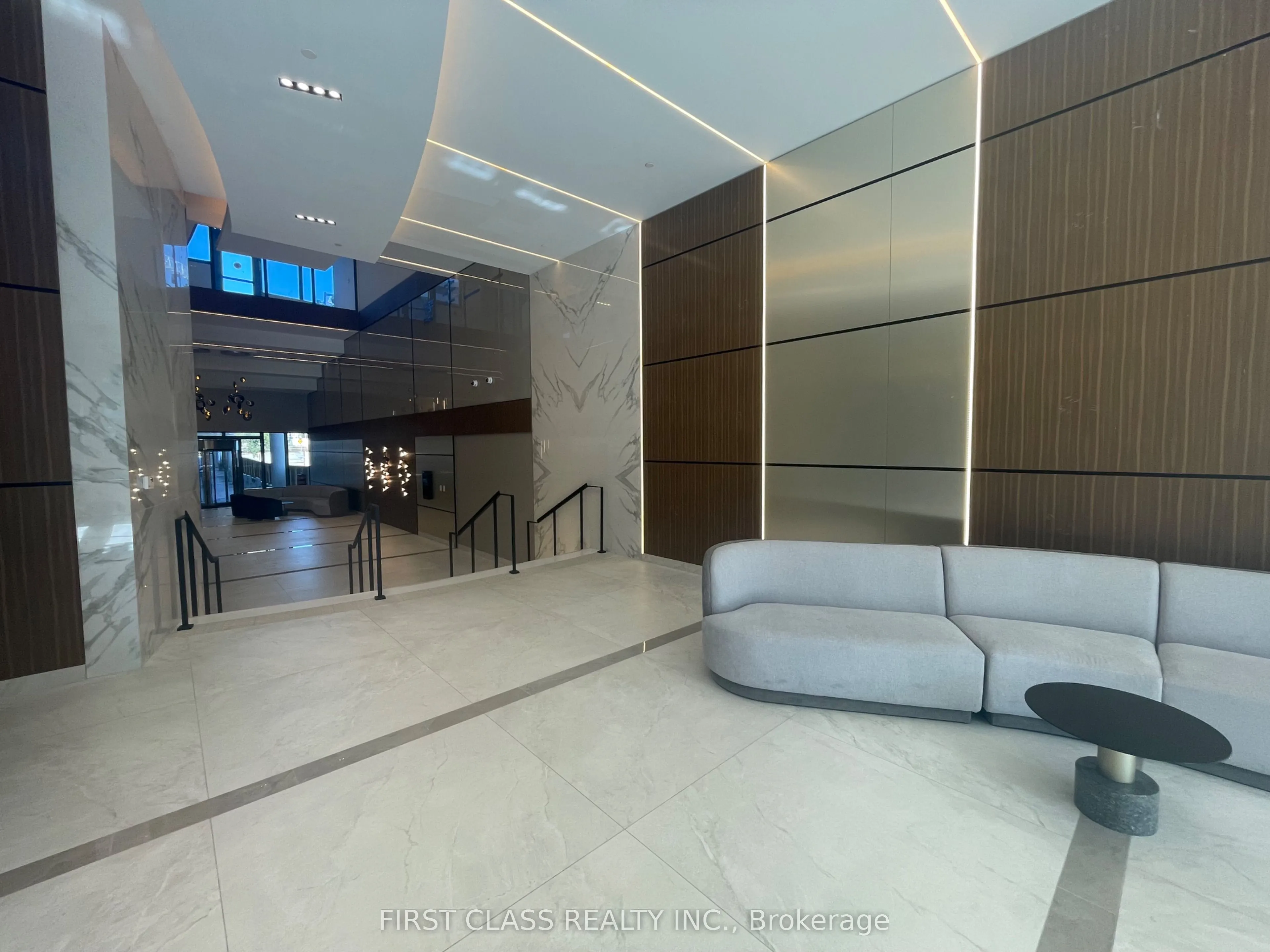 5105 Hurontario Street, #602