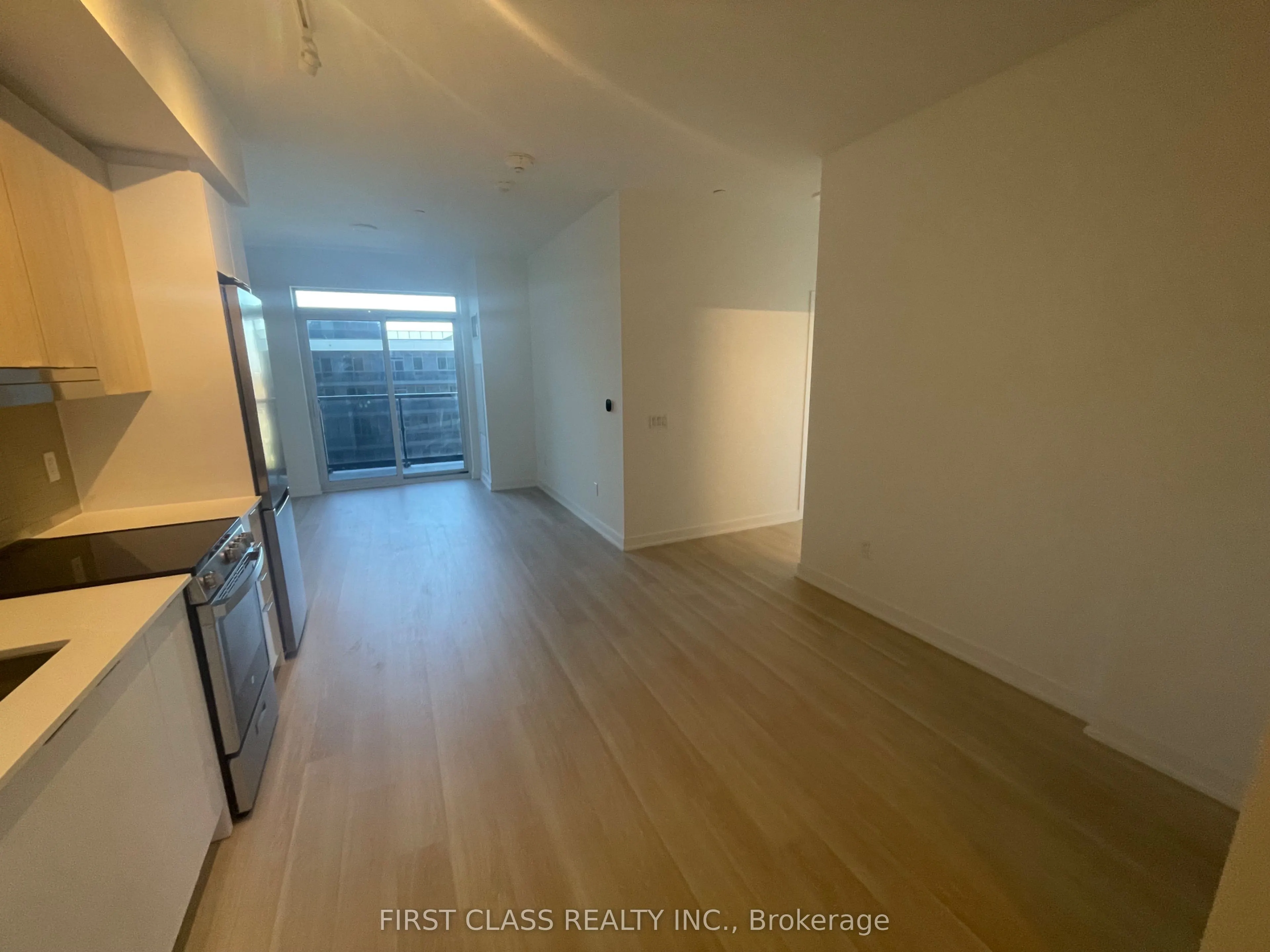 5105 Hurontario Street, #602