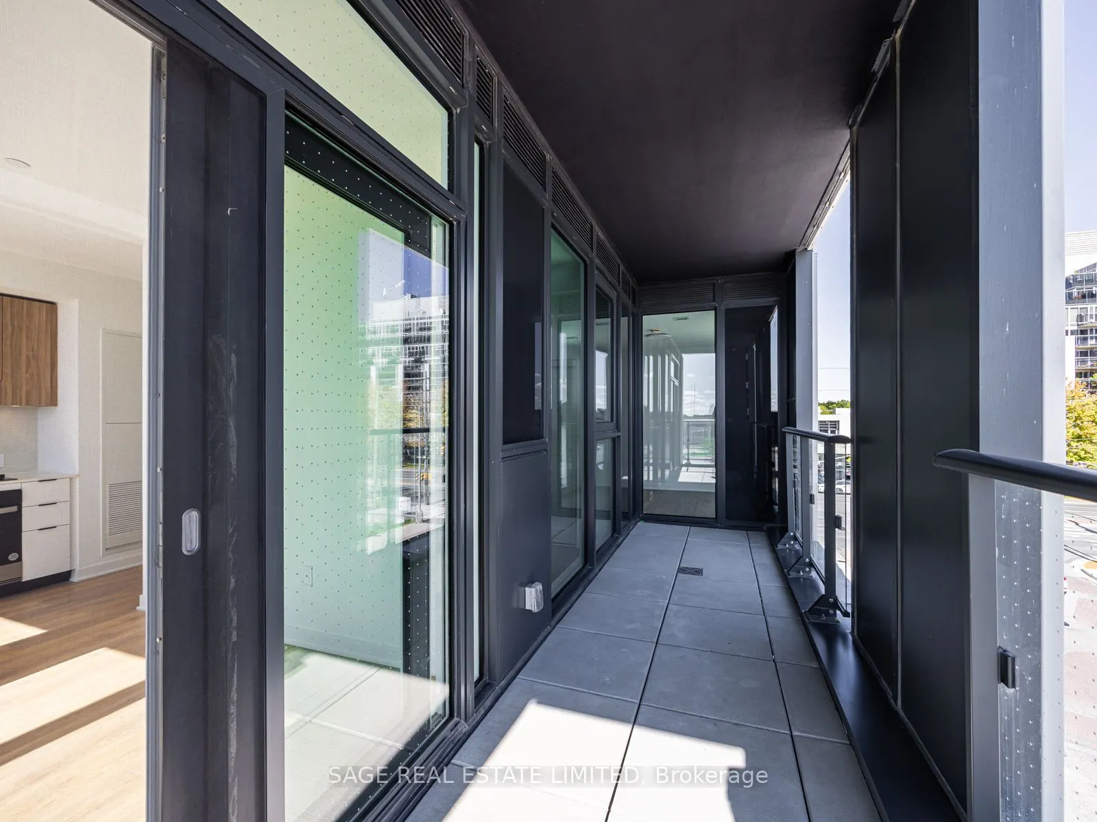1037 The Queensway Avenue, #202