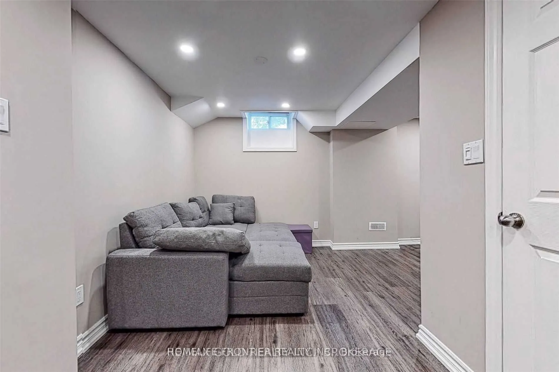 9 Lancewood Crescent, #18