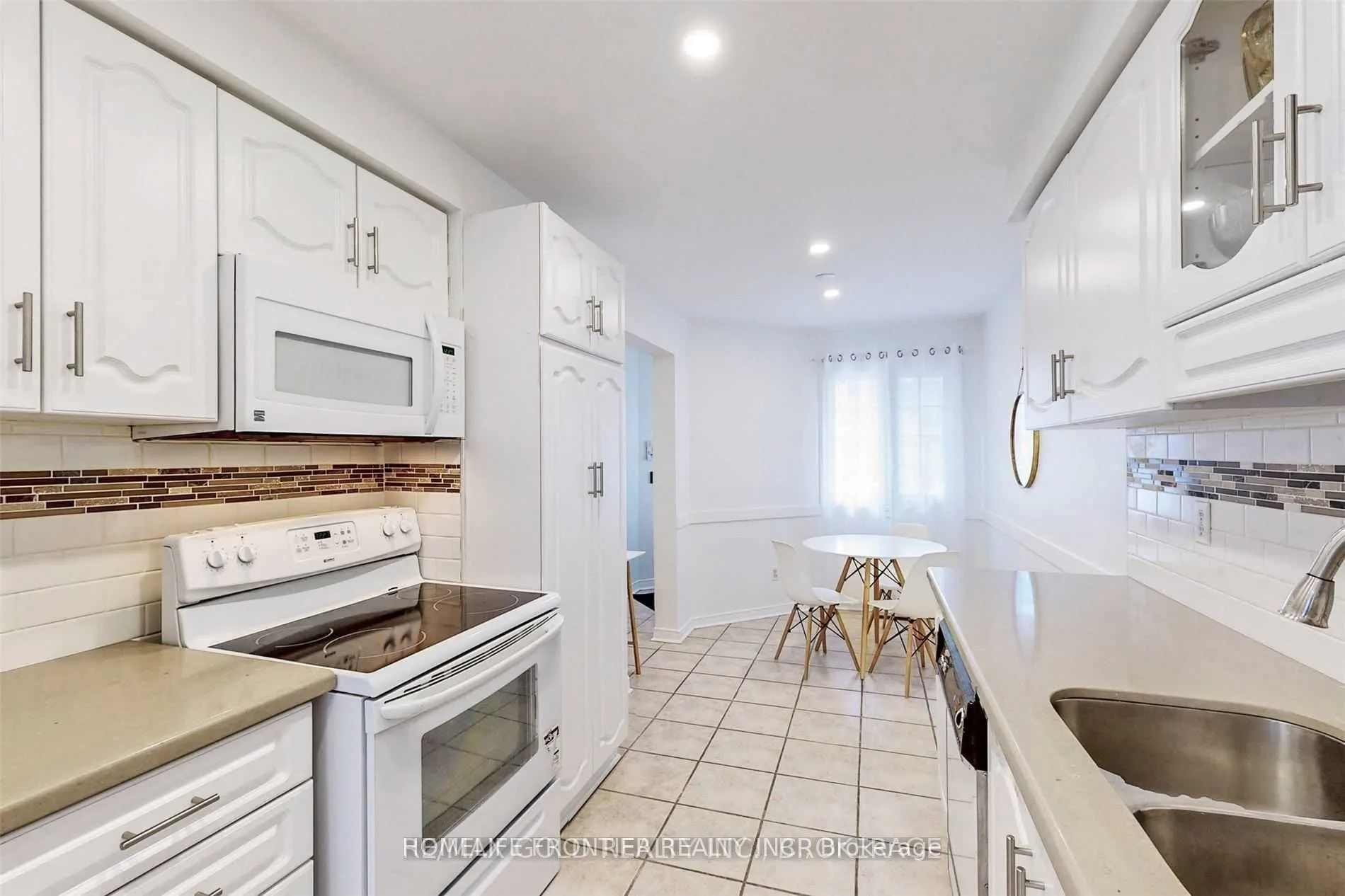 9 Lancewood Crescent, #18