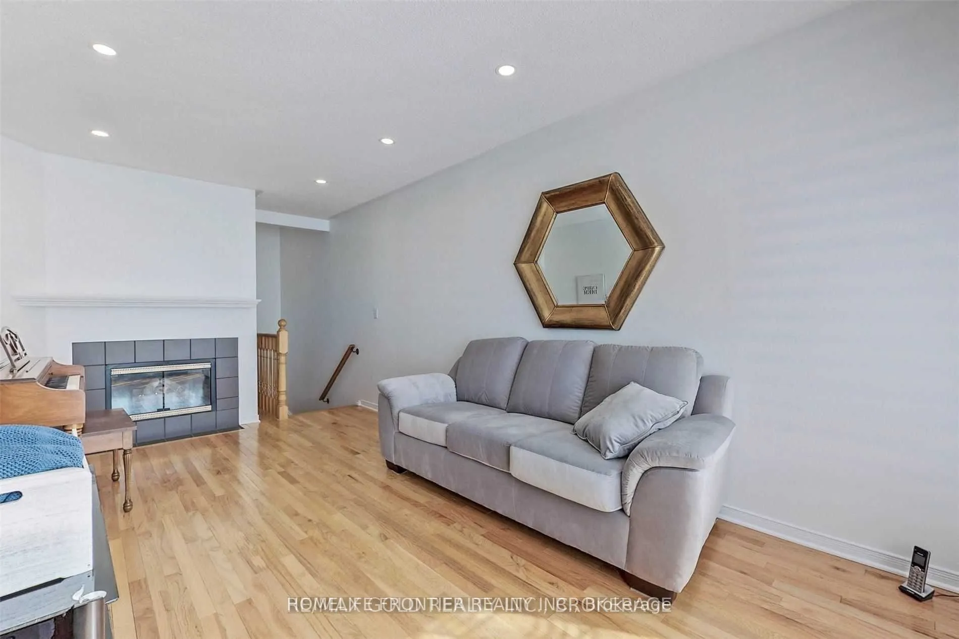 9 Lancewood Crescent, #18