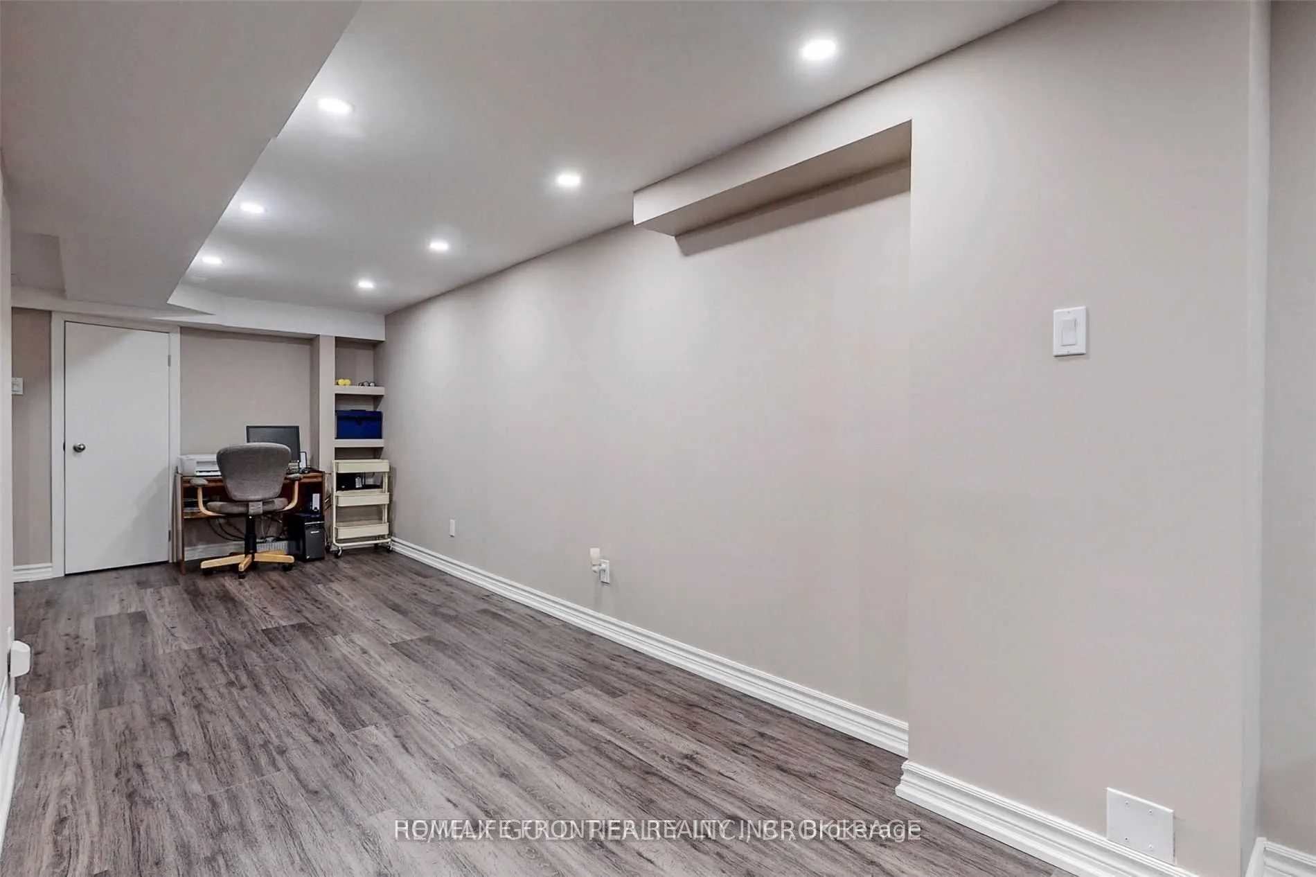 9 Lancewood Crescent, #18