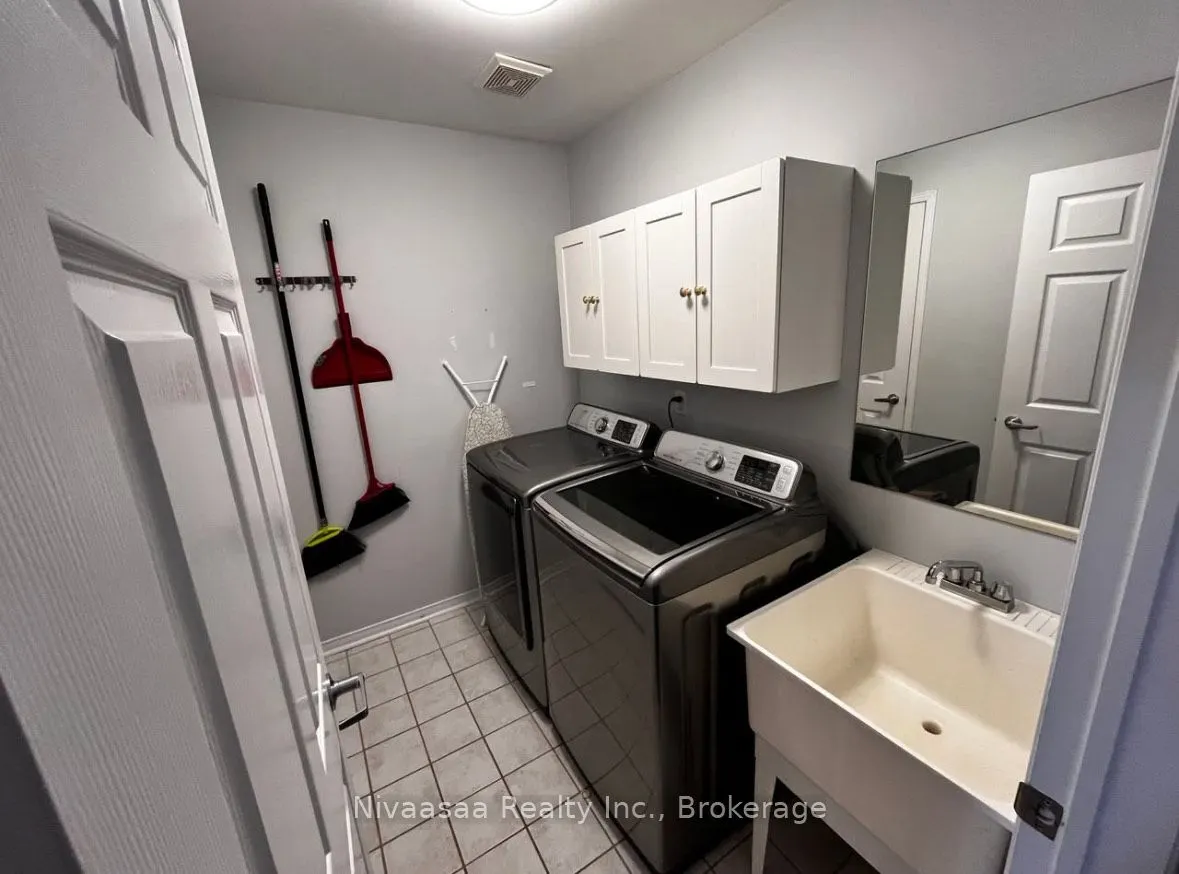 3104 Turbine Crescent