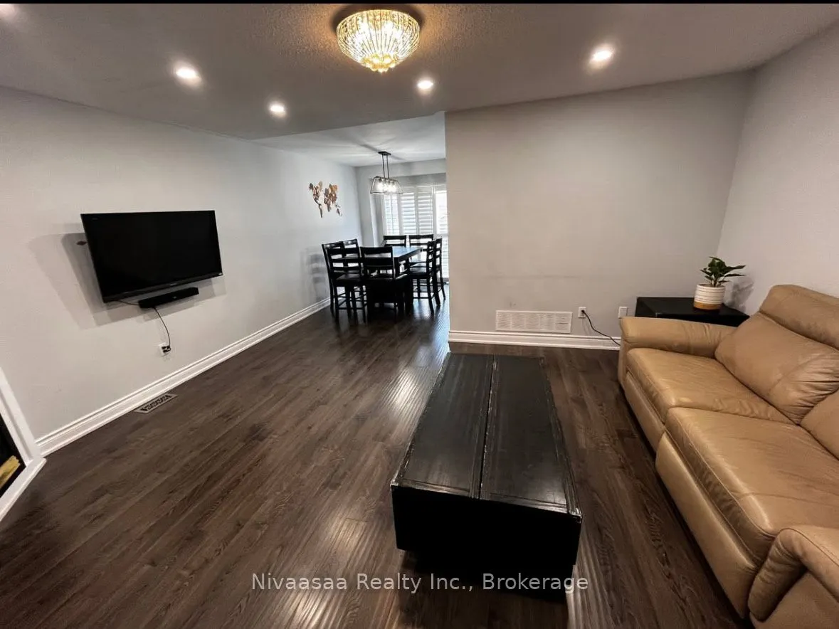 3104 Turbine Crescent
