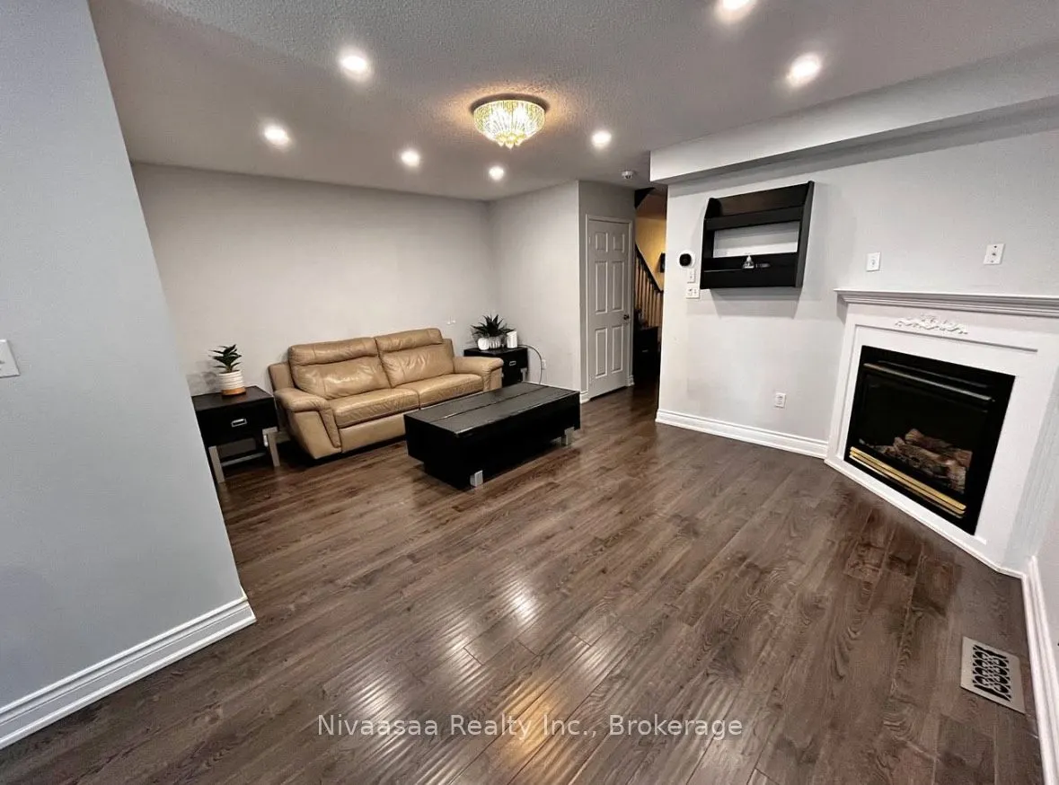 3104 Turbine Crescent