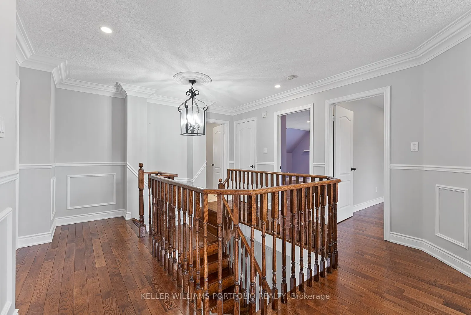 2154 Kingsridge Drive
