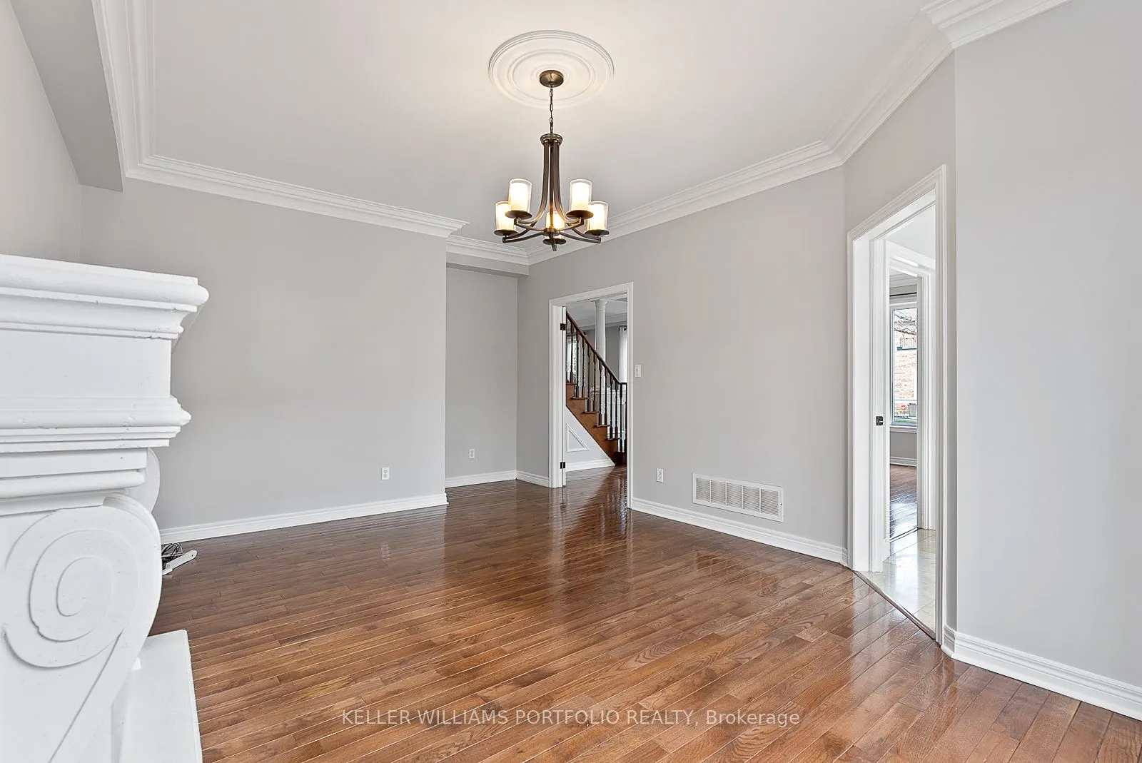 2154 Kingsridge Drive