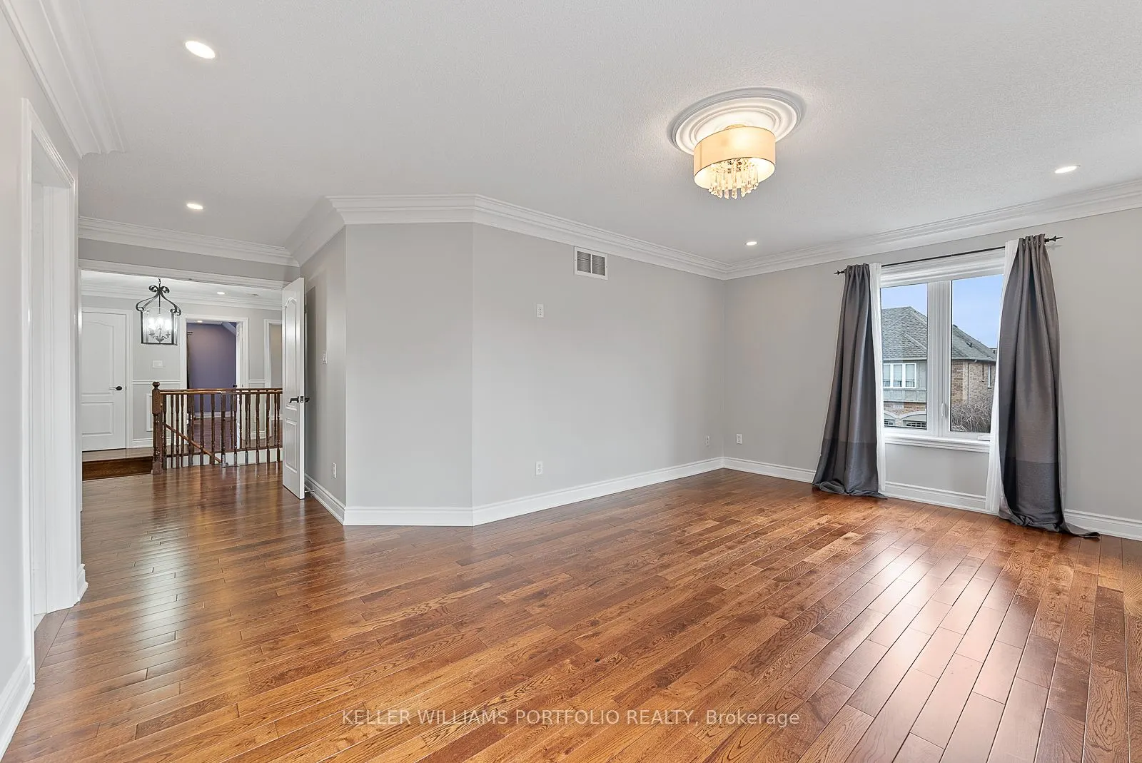2154 Kingsridge Drive