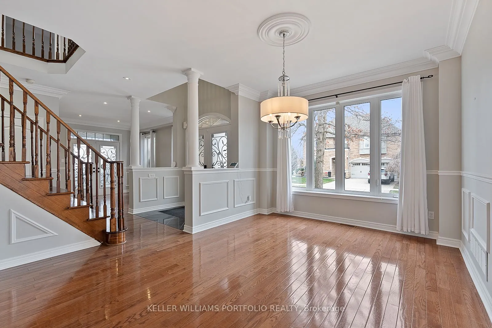 2154 Kingsridge Drive