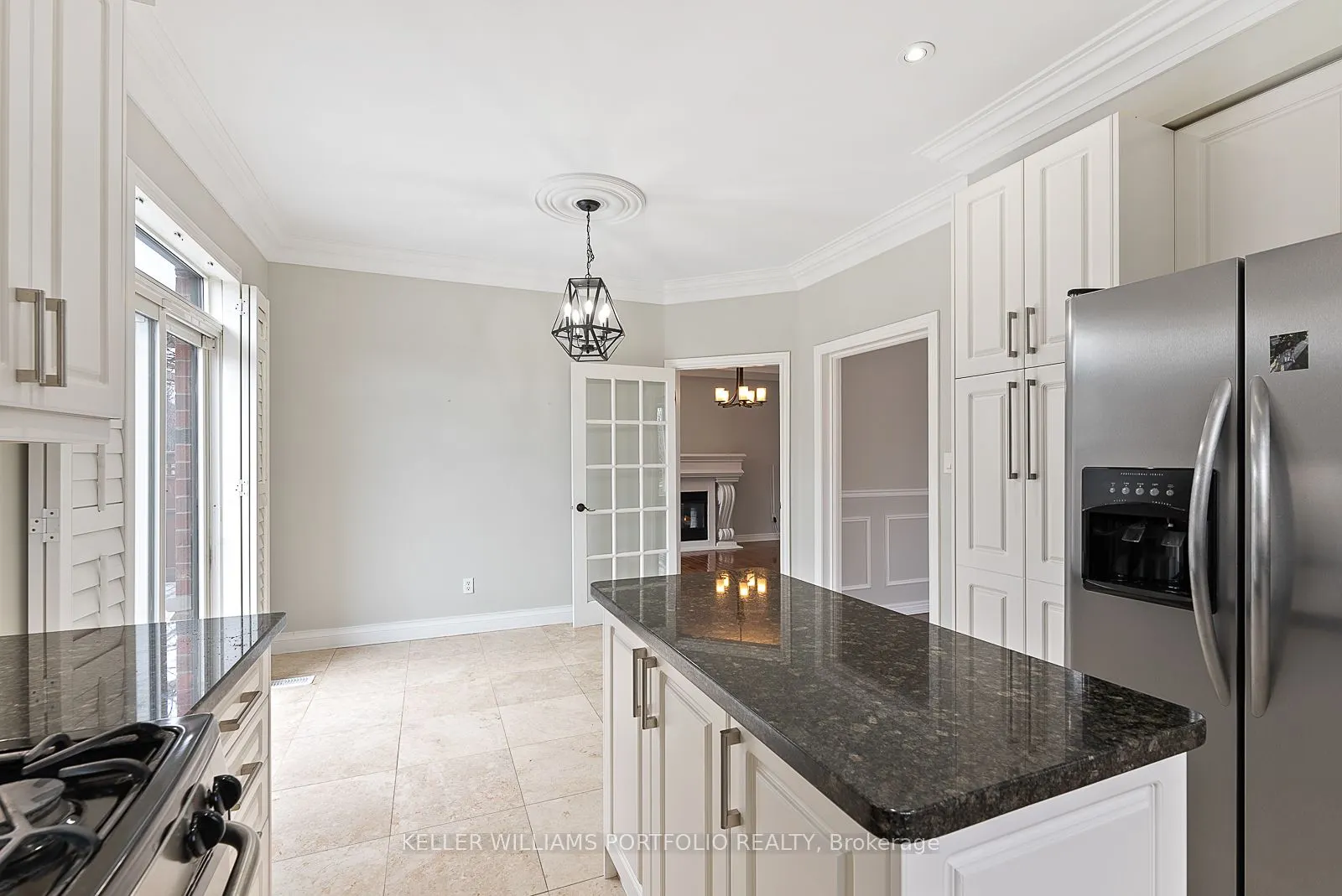 2154 Kingsridge Drive