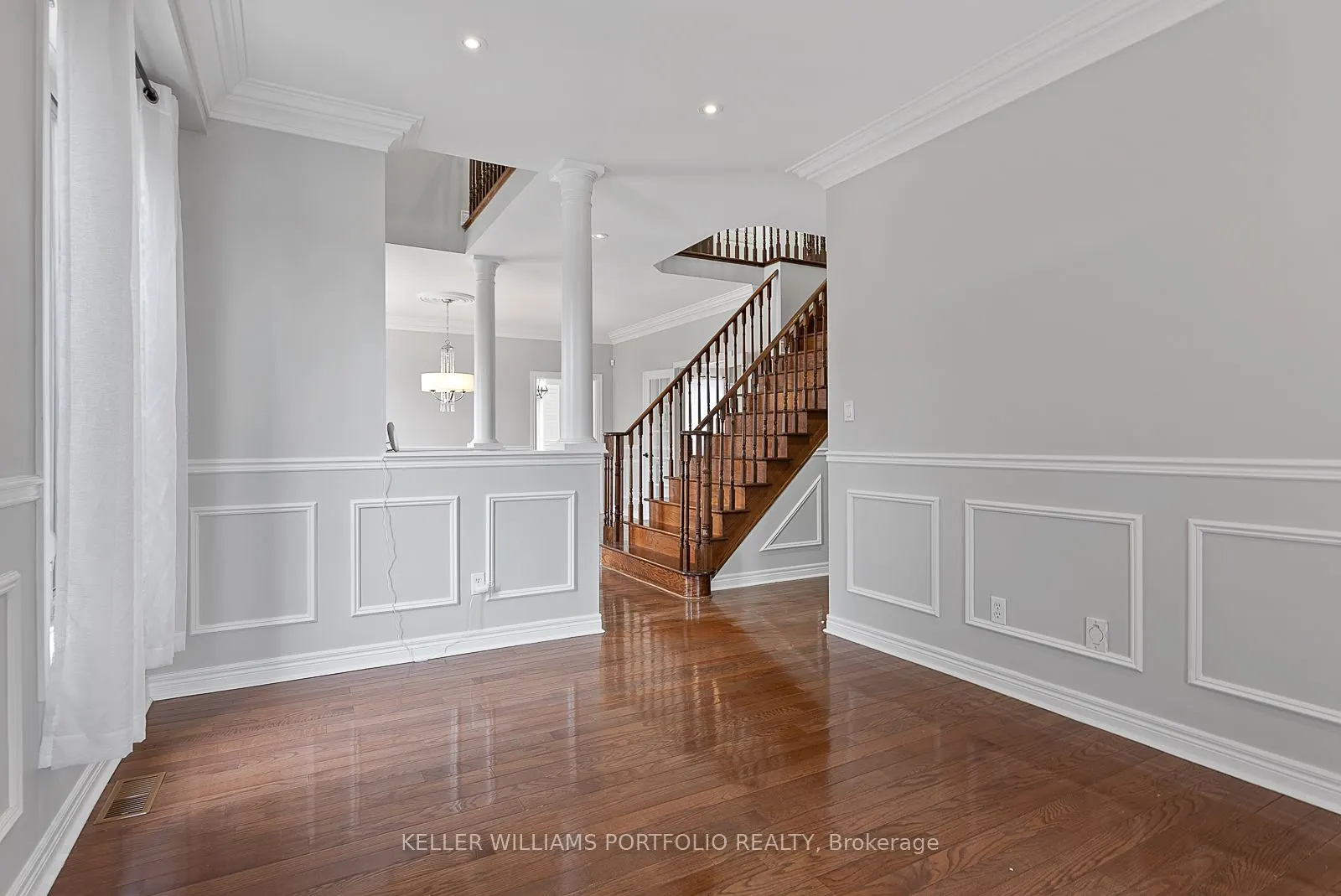 2154 Kingsridge Drive