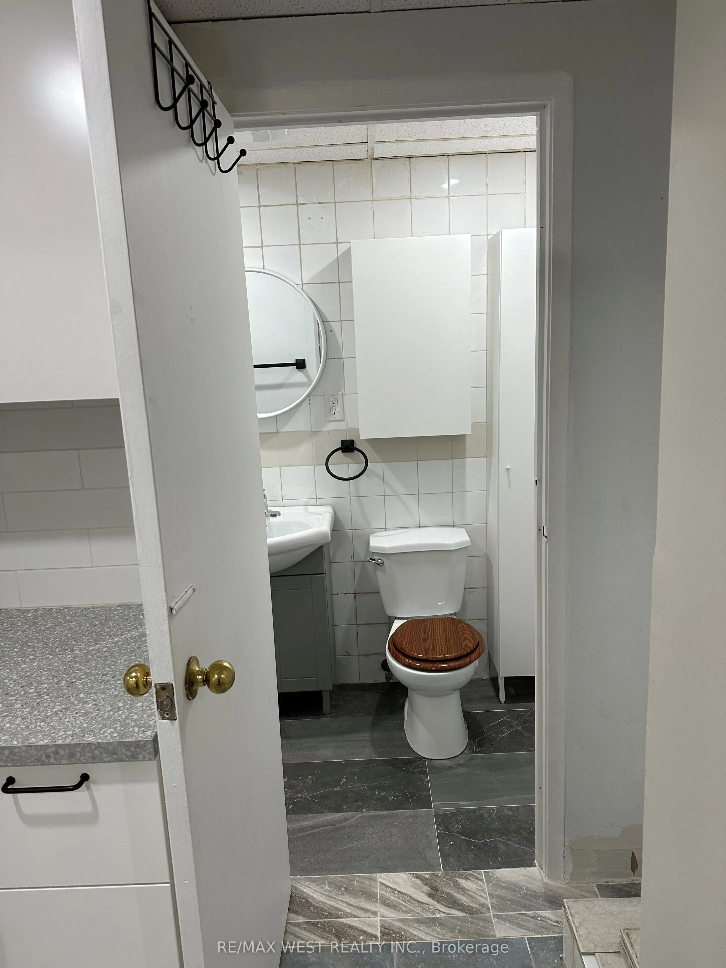 425 Jane Street, #10