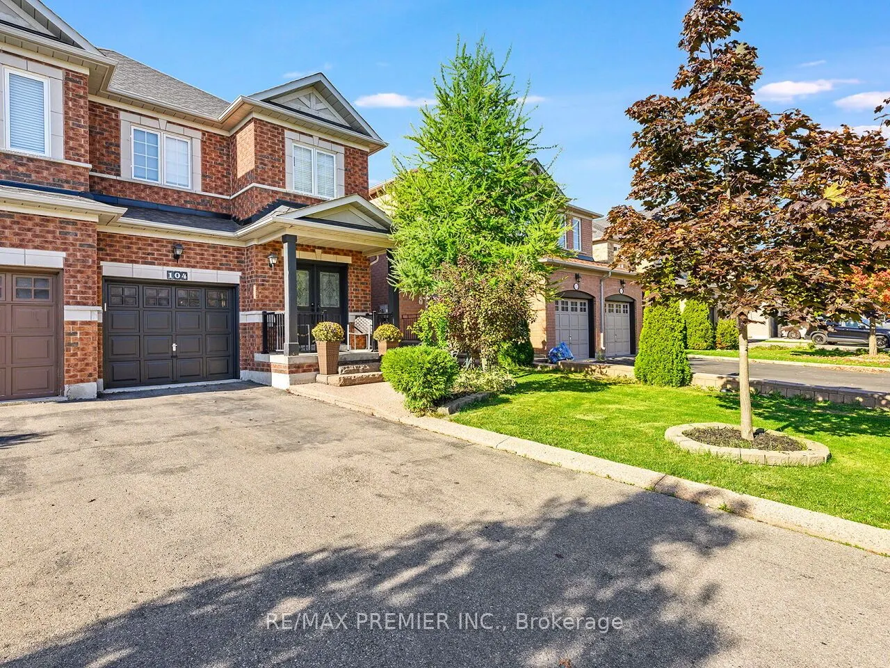 104 Humbershed Crescent