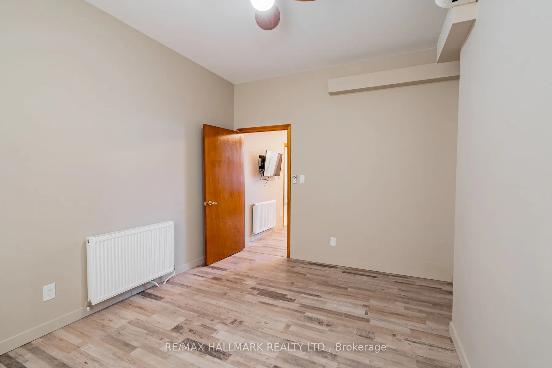 180 Lansdowne Avenue, #Main