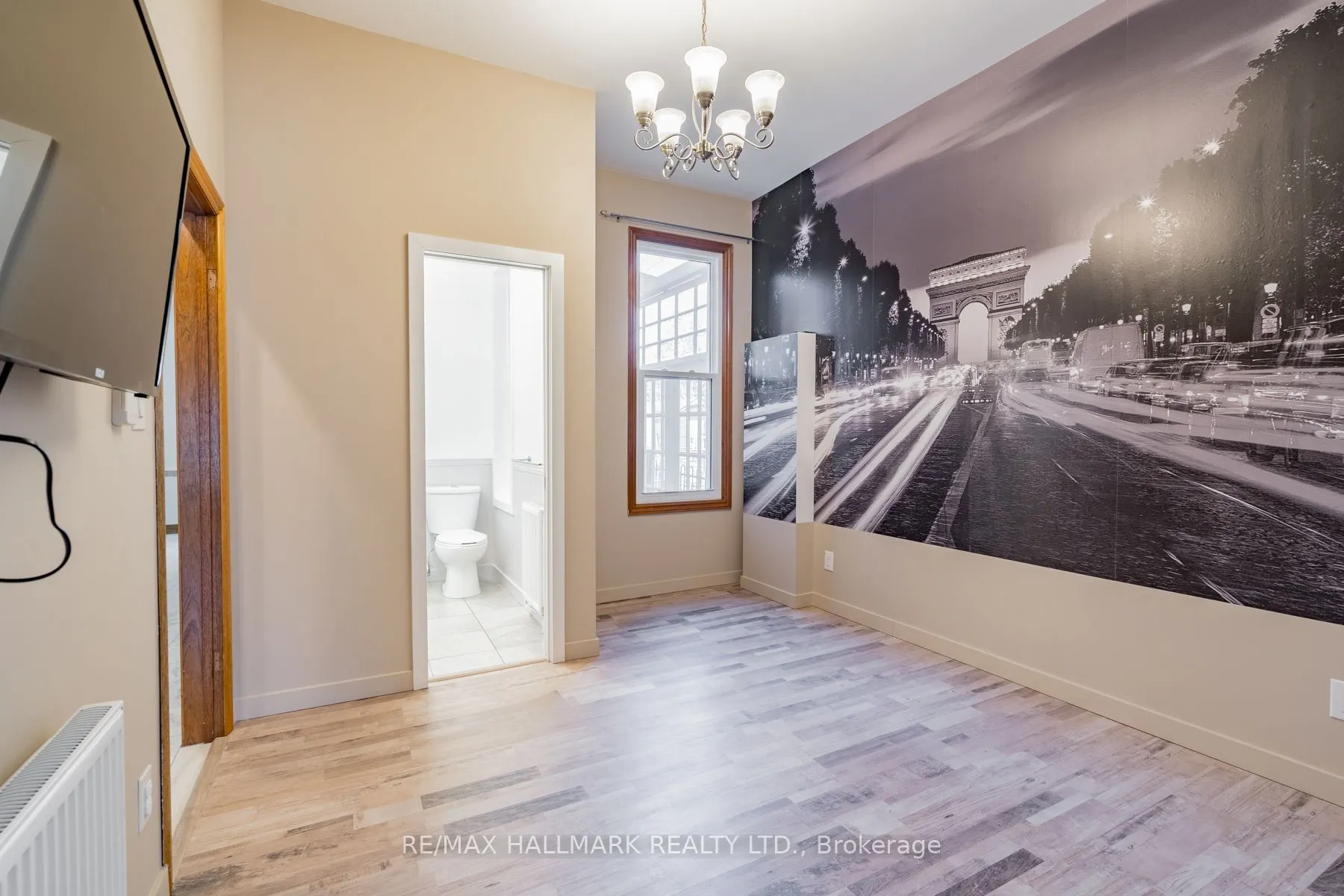 180 Lansdowne Avenue, #Main