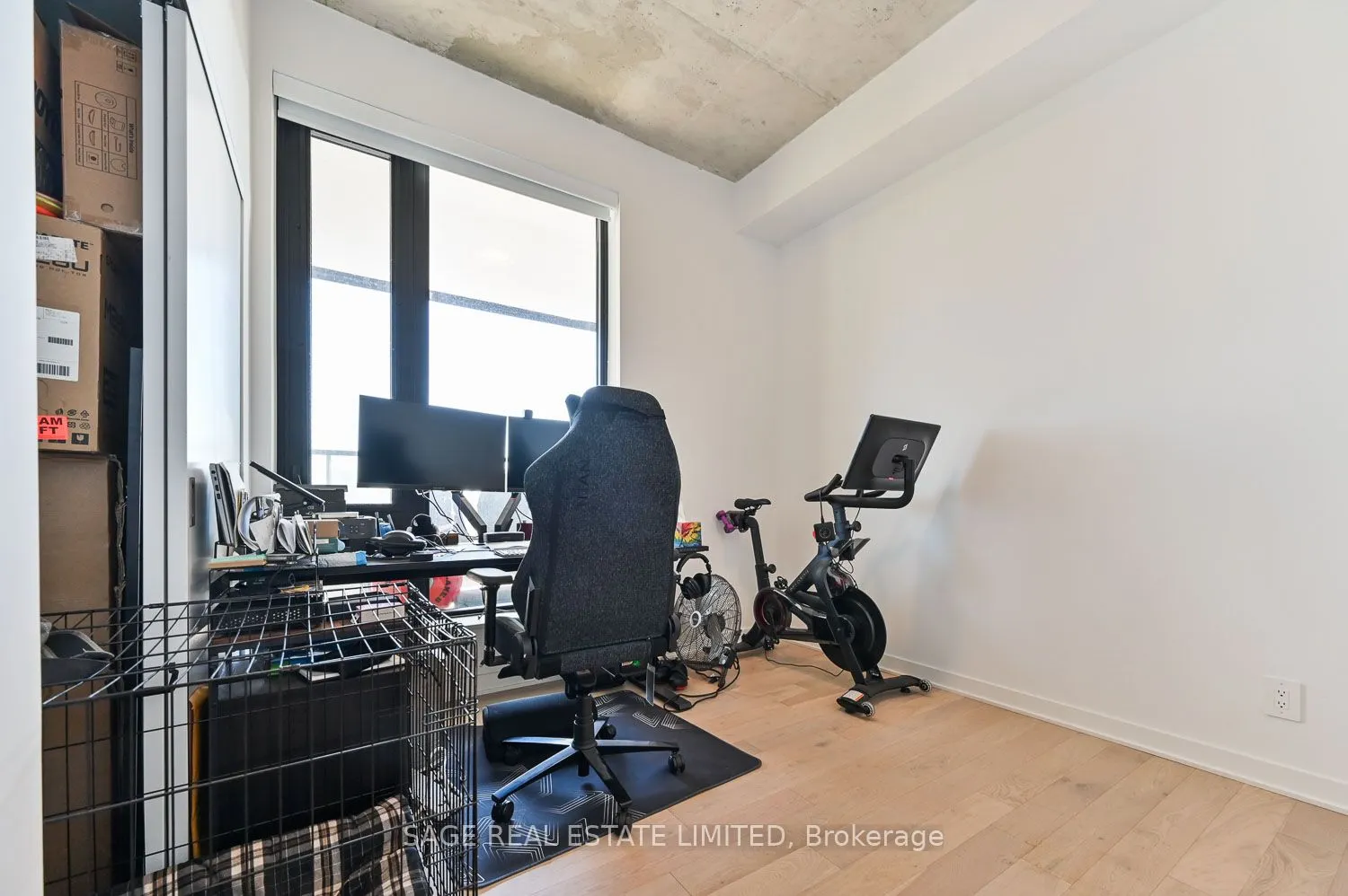 2720 Dundas Street W, #811