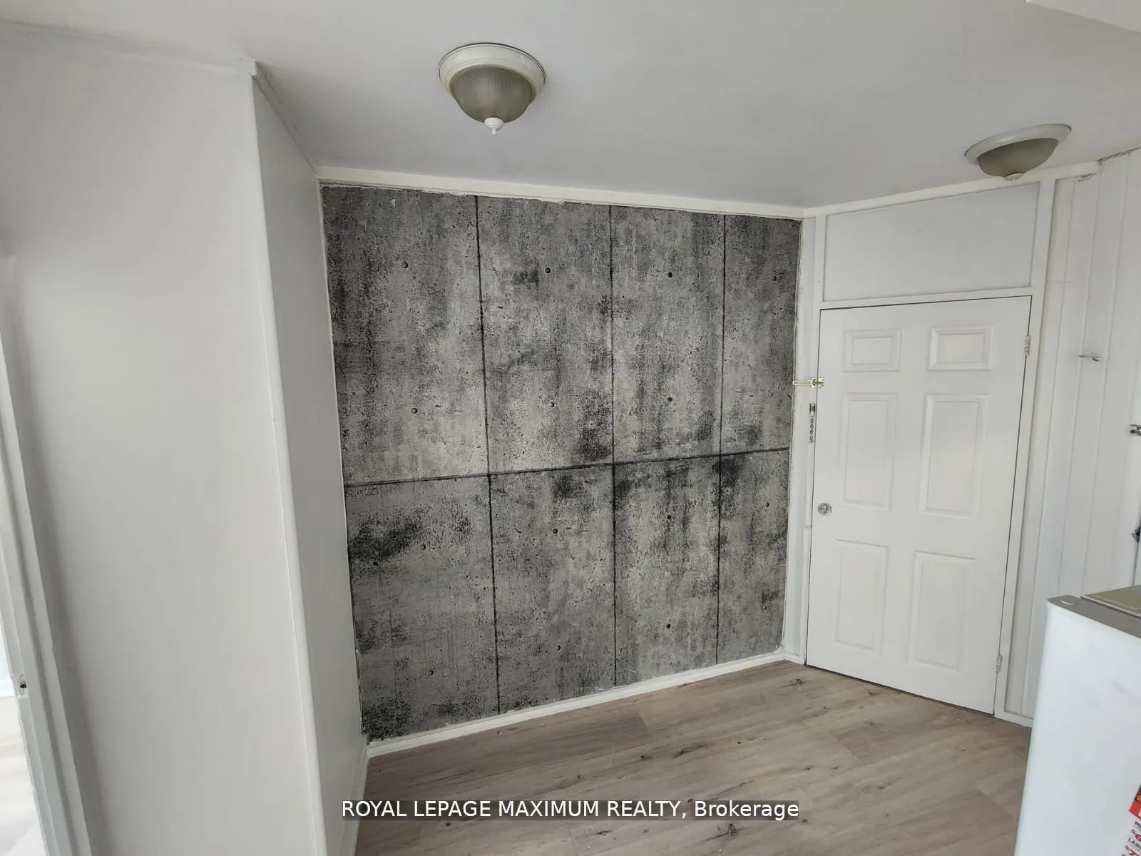 827 Albion Road, #1