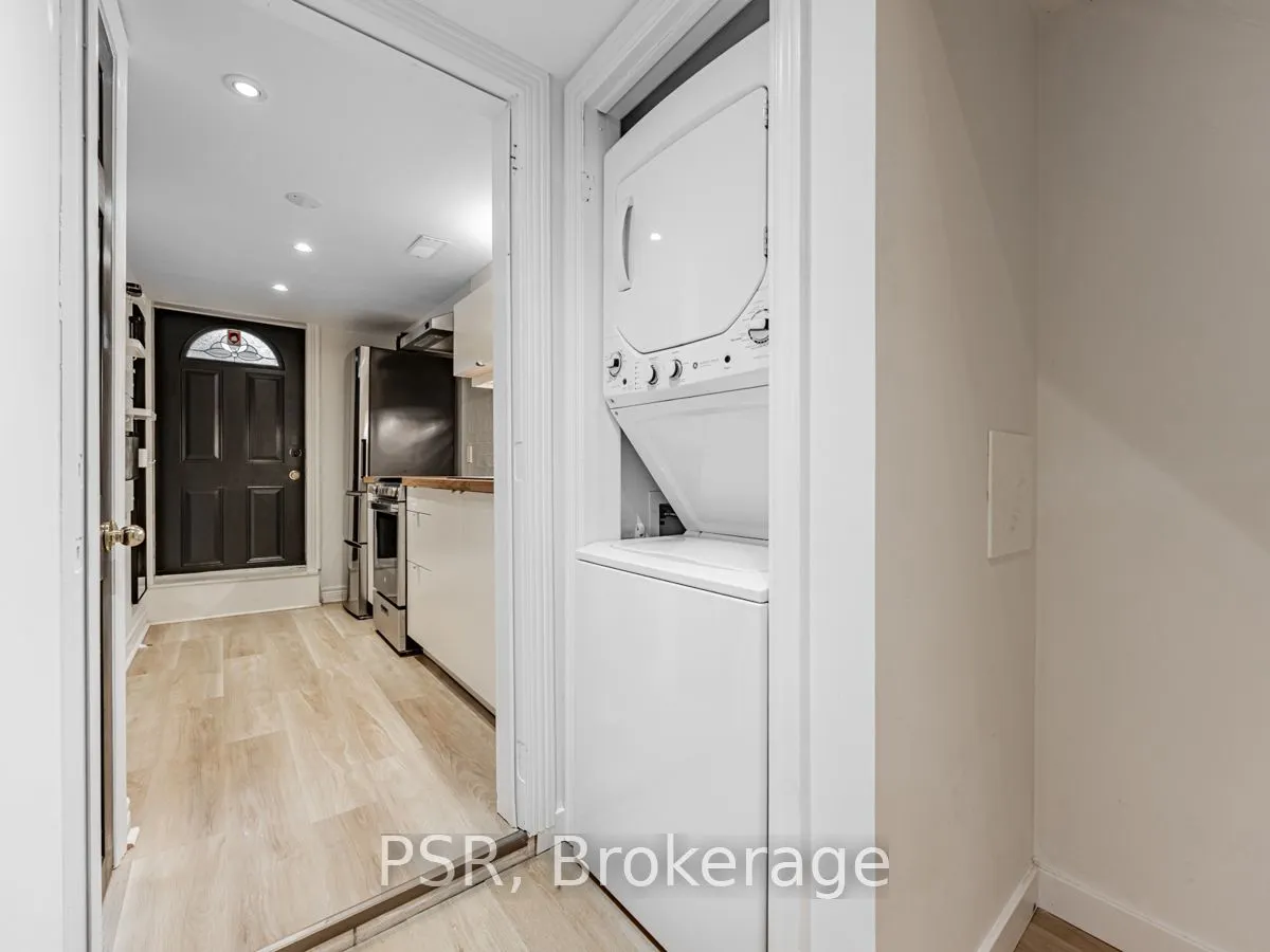 371 McRoberts Avenue, #Lower