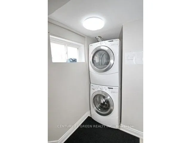 92 Kingsmere Crescent, #(Main)