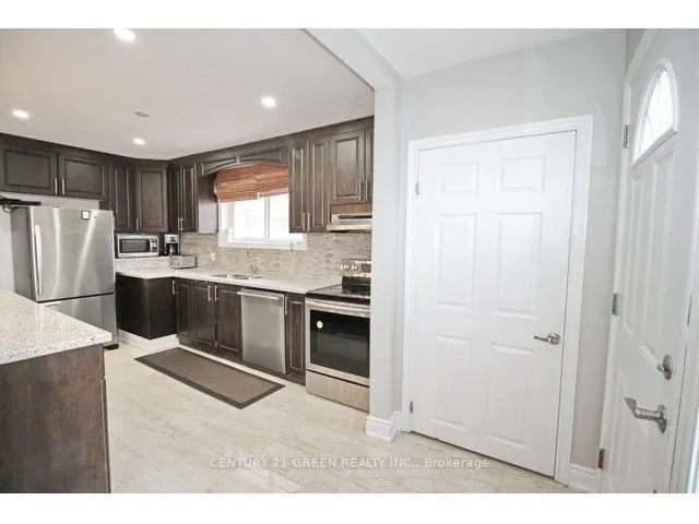 92 Kingsmere Crescent, #(Main)