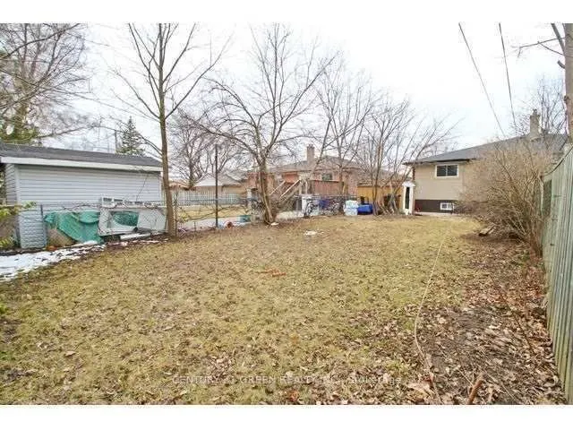 92 Kingsmere Crescent, #(Main)