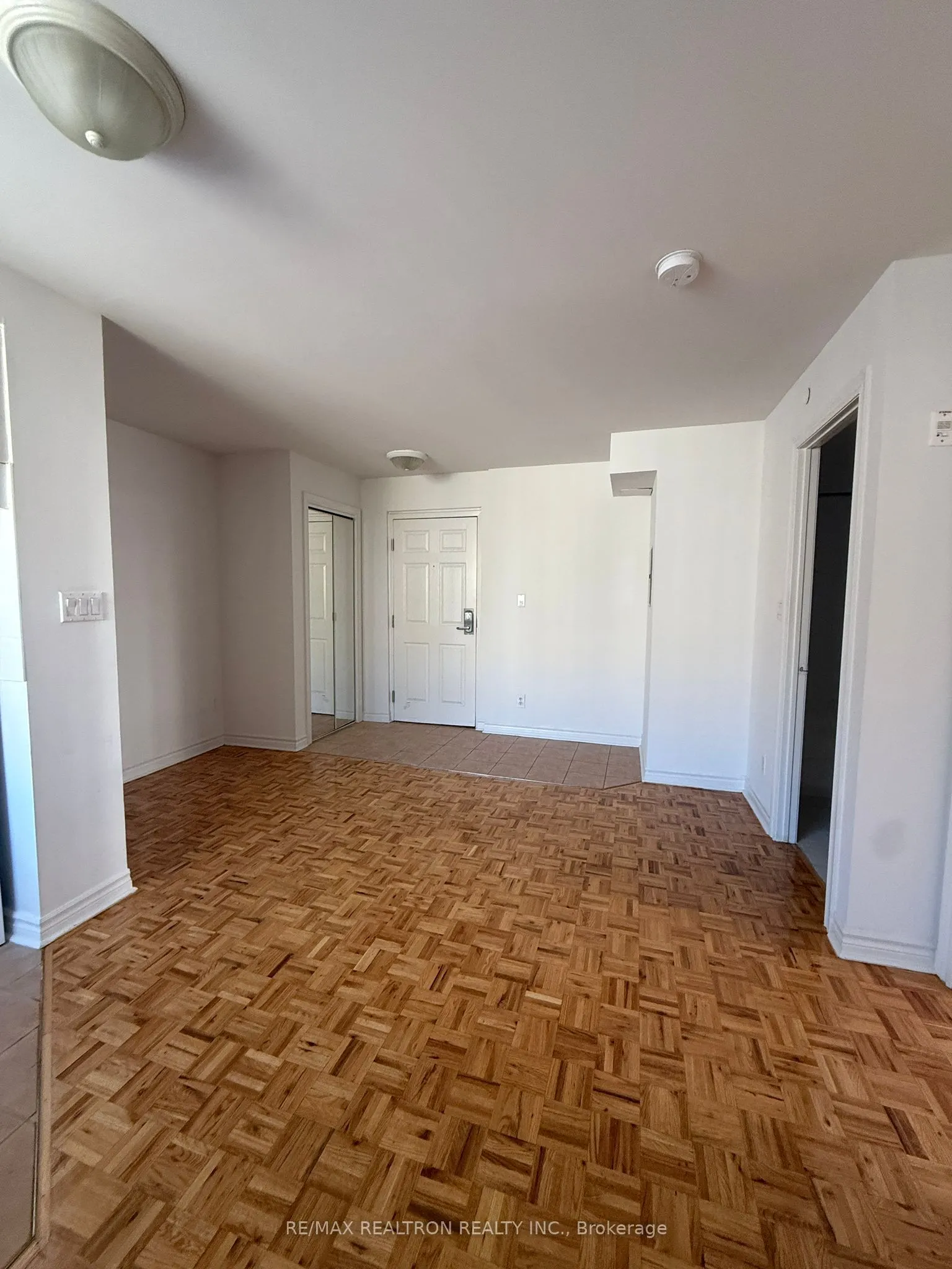 1407 Dupont Street, #401