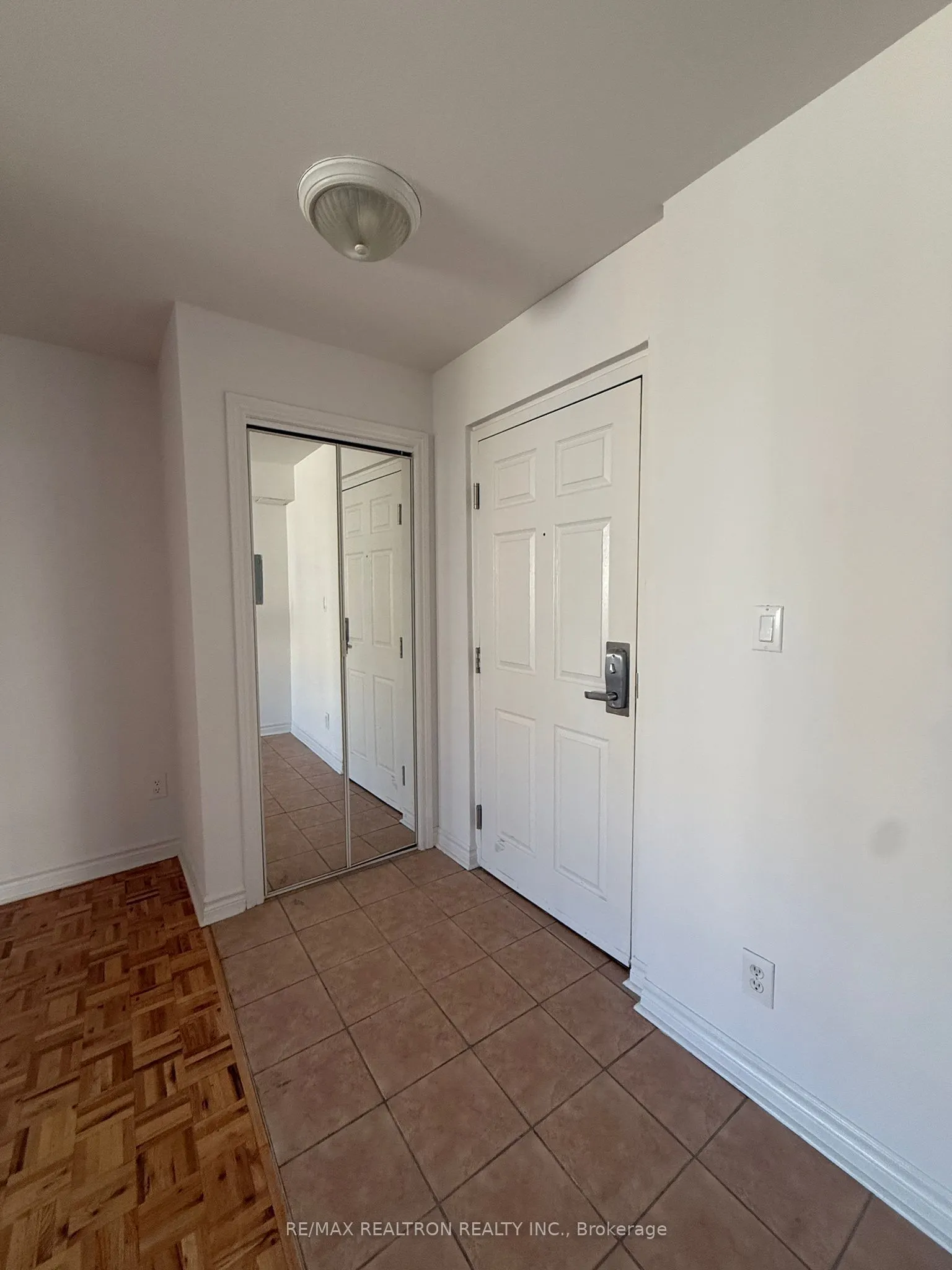 1407 Dupont Street, #401