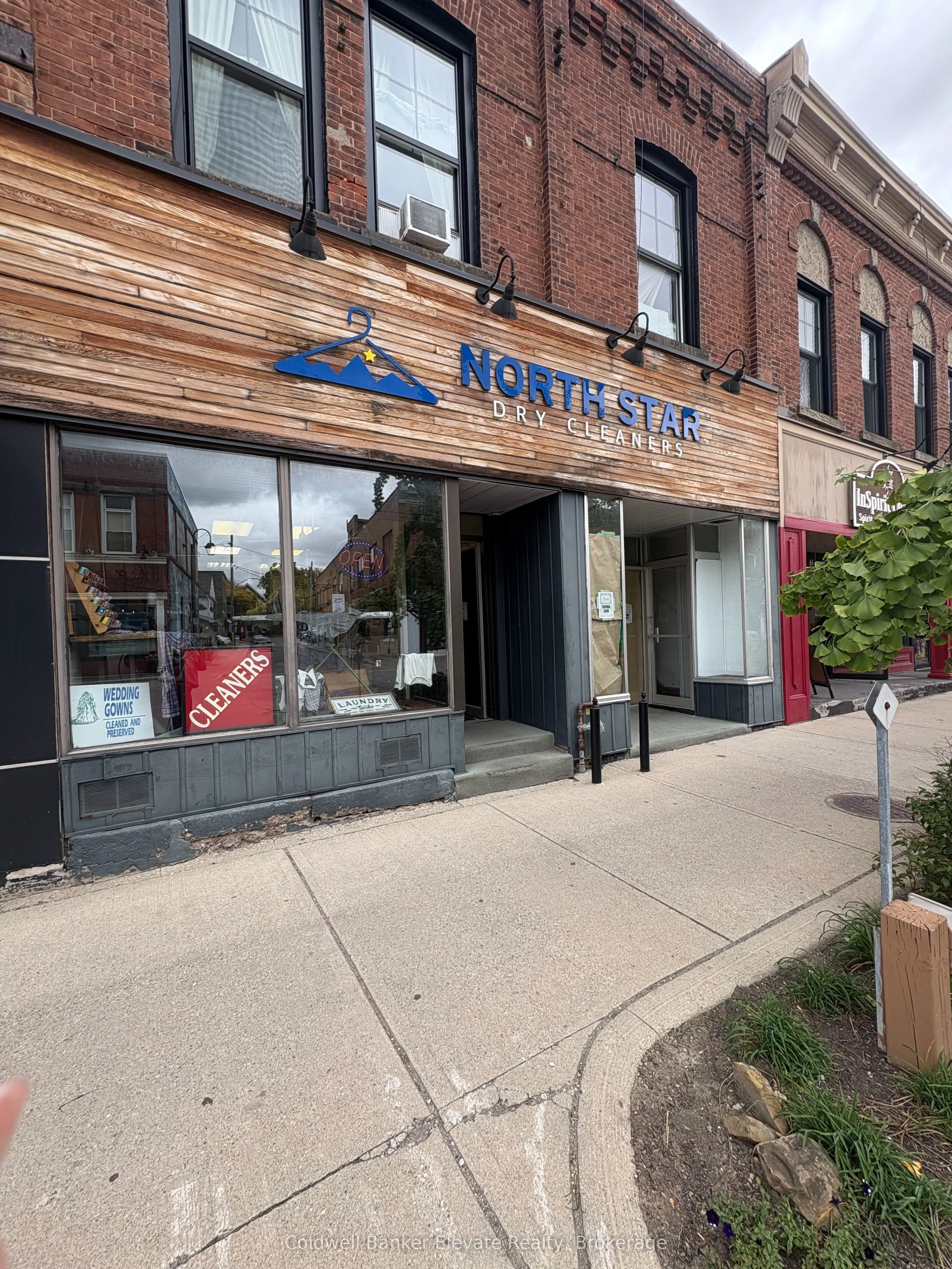 55 Main Street S