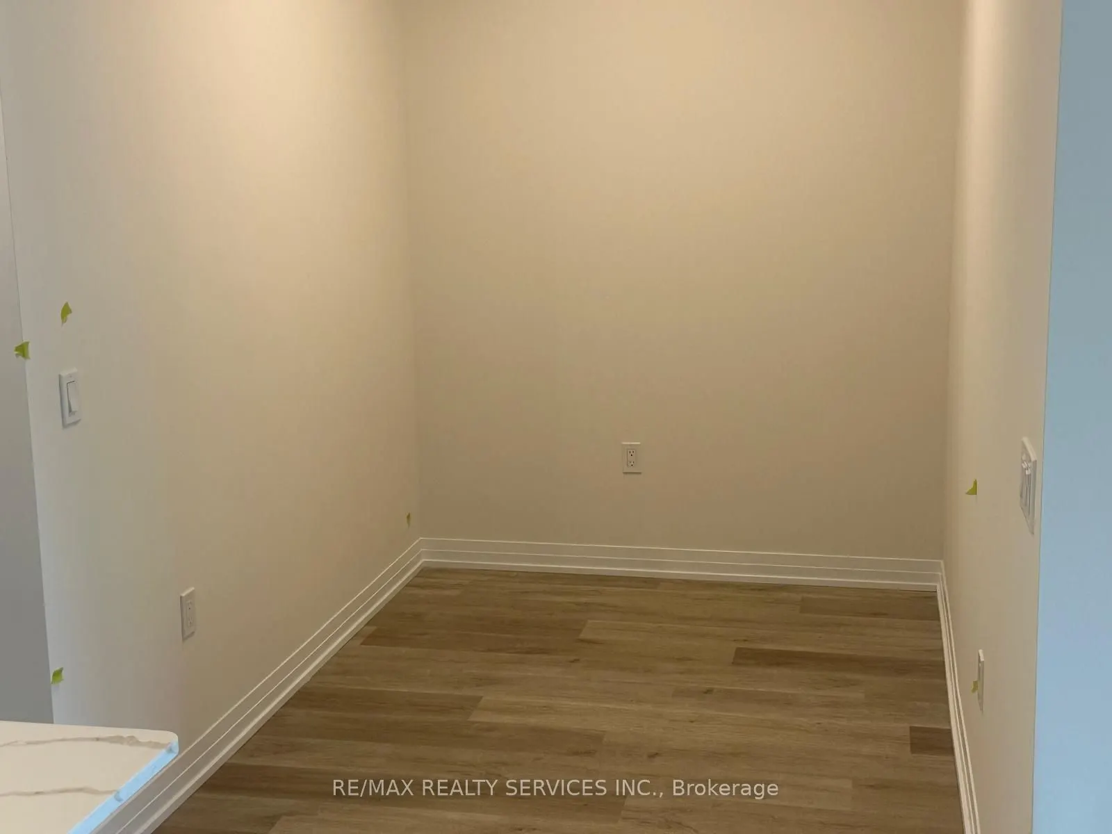 15 Watergarden Drive, #1302