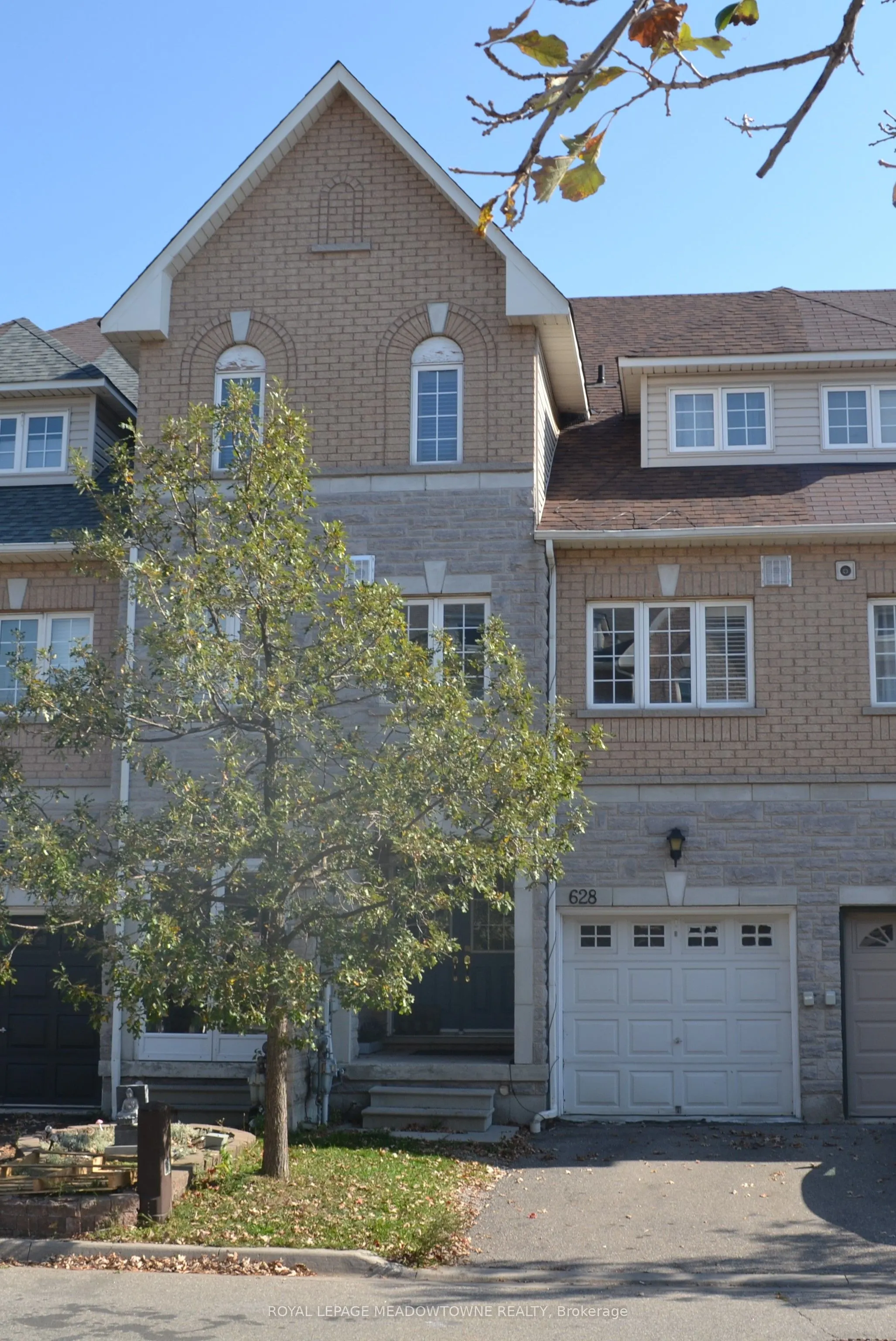 628 Candlestick Circle