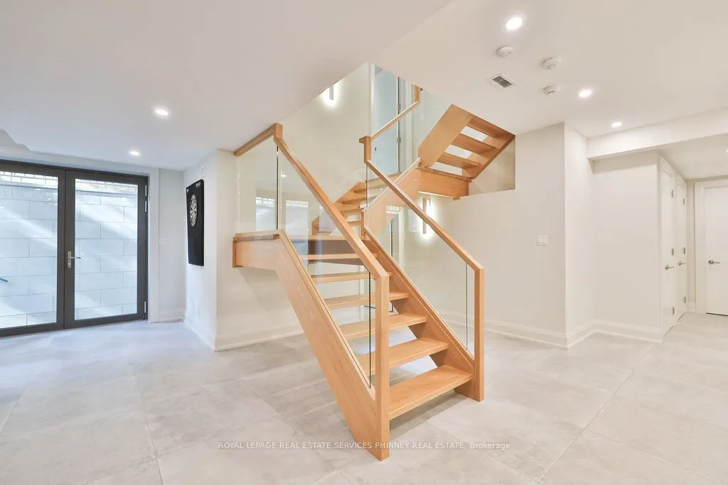 1456 Applewood Road