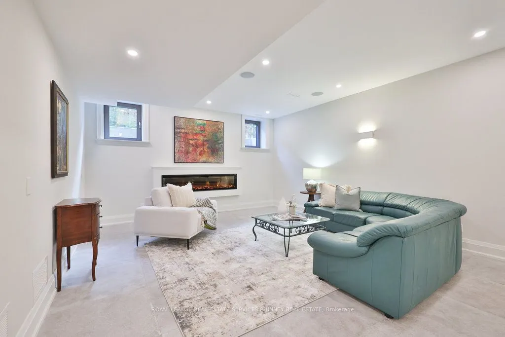 1456 Applewood Road