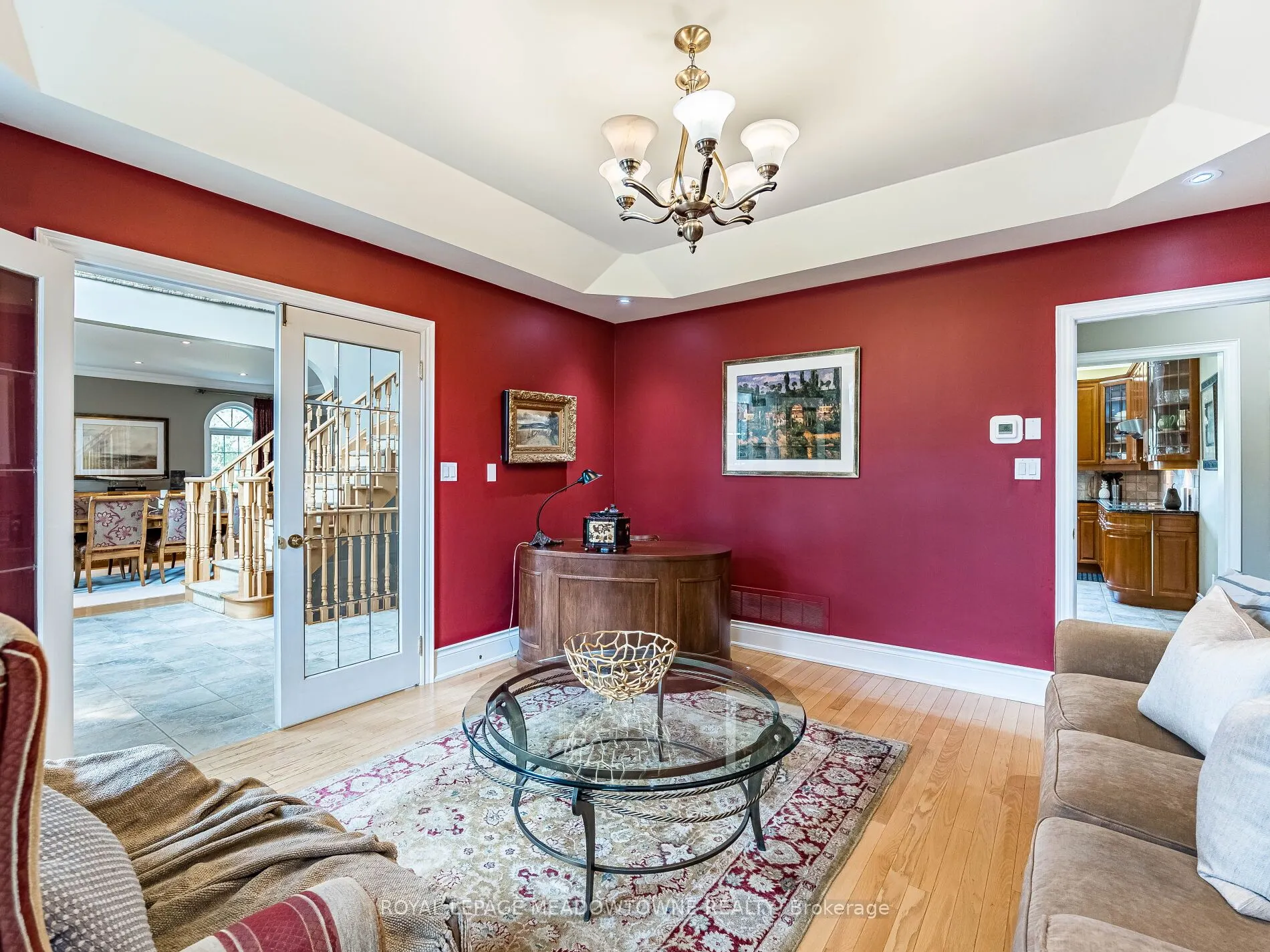 8 Deer Run Crescent