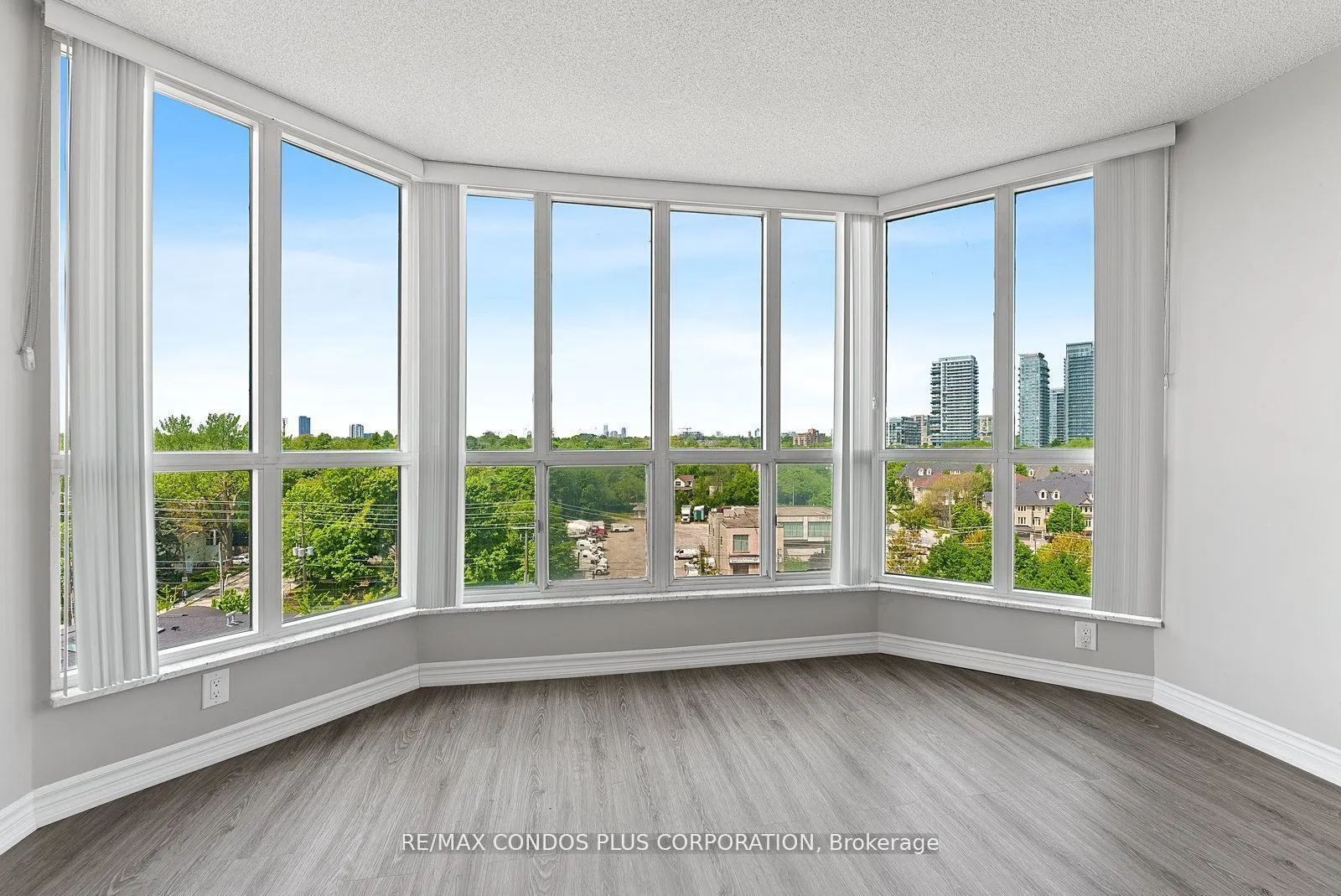 2285 Lake Shore Boulevard W, #609