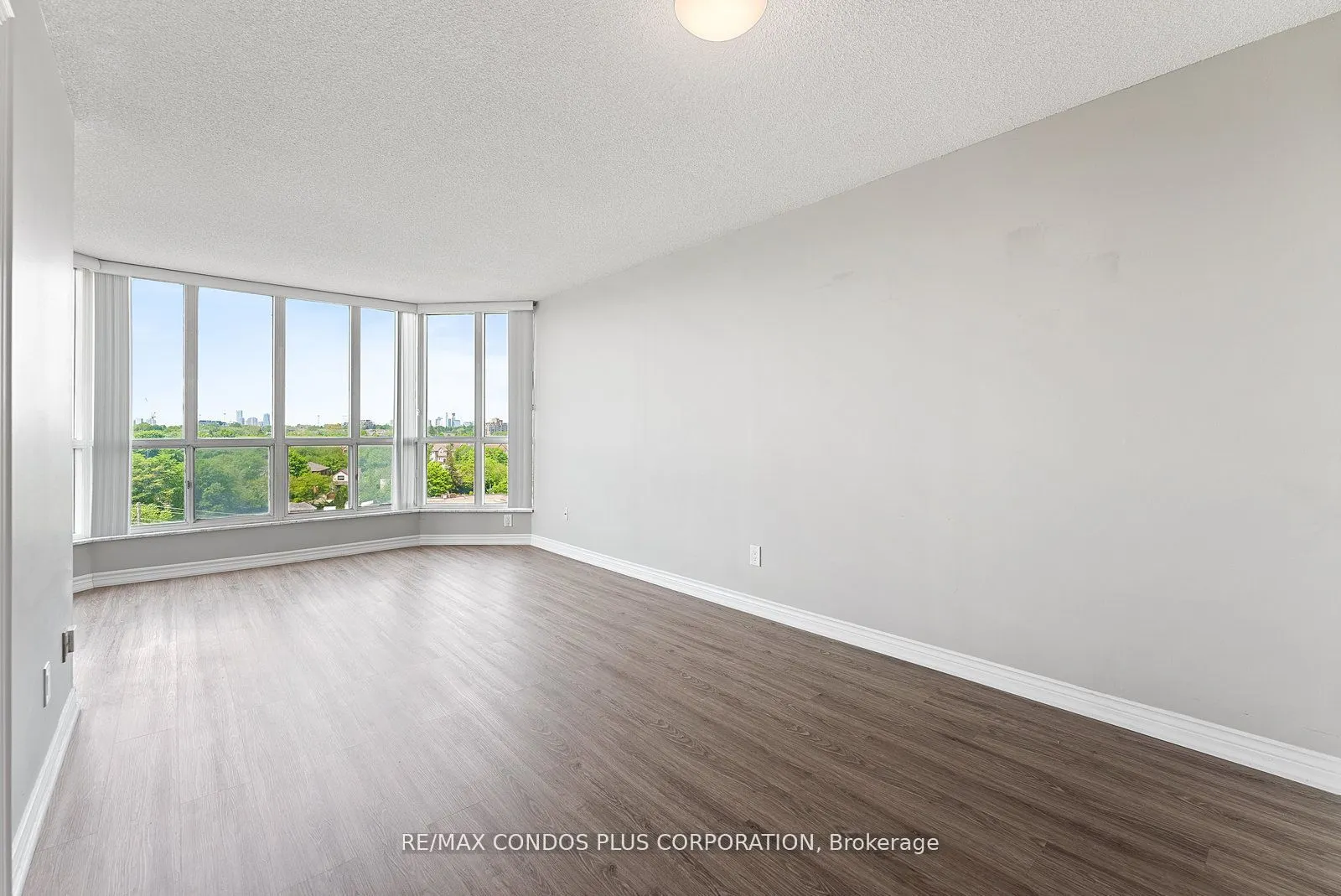 2285 Lake Shore Boulevard W, #609